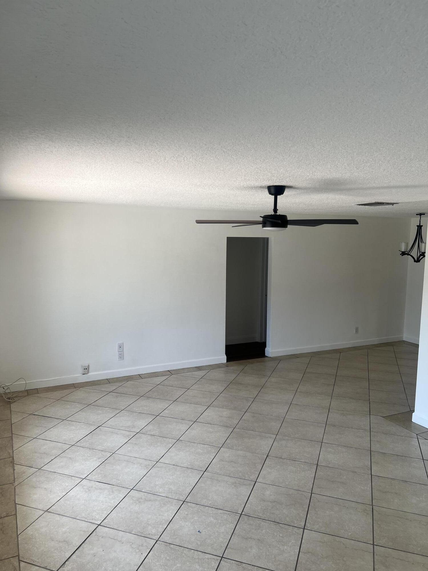 6717 Nw 59th Street Property Photo 22