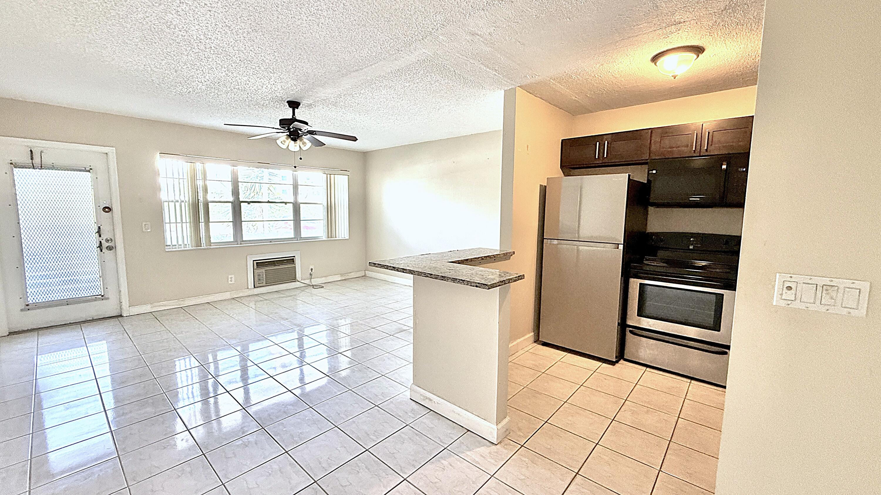 79 Lyndhurst D Property Photo 6
