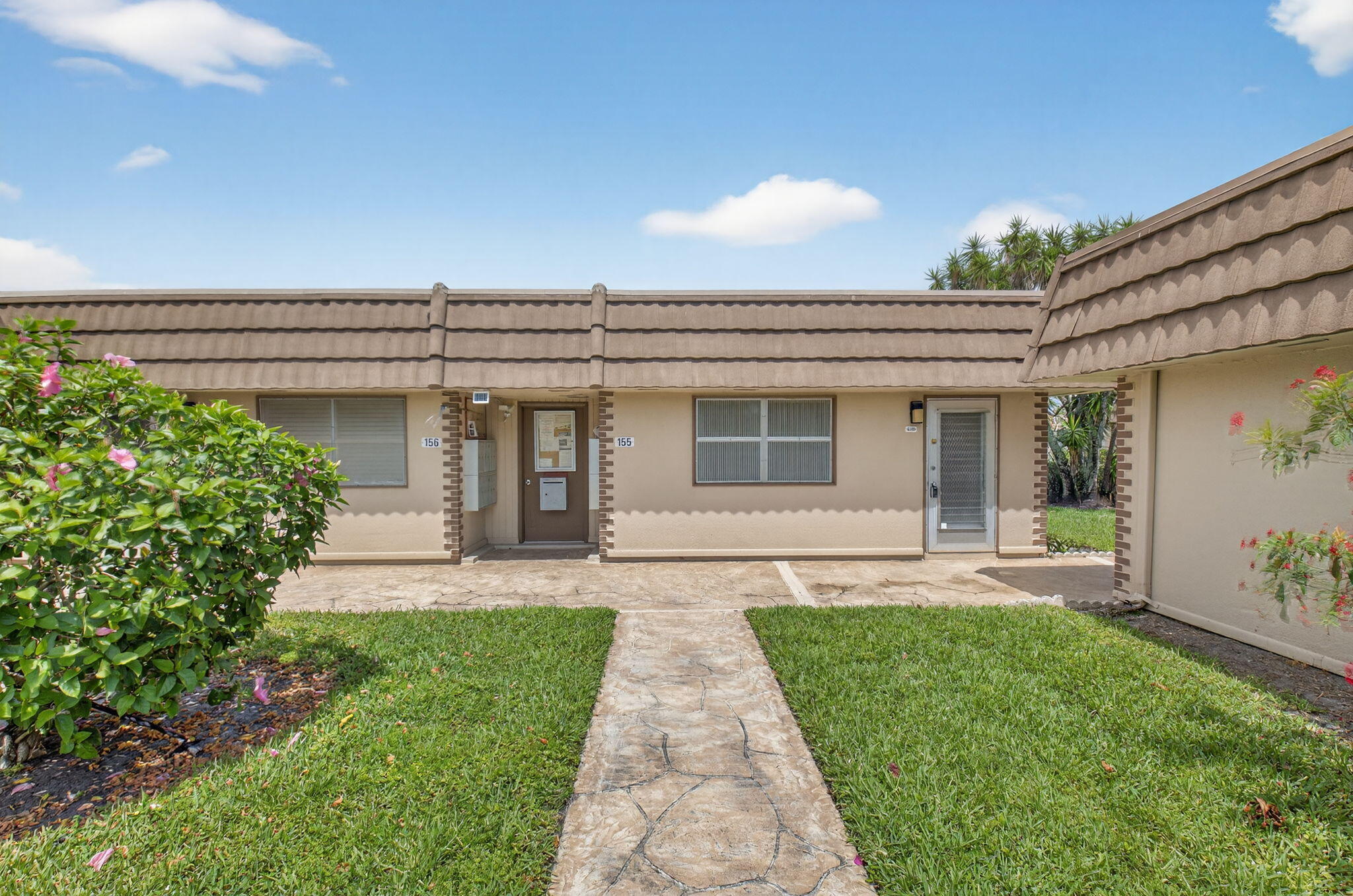 155 Seville G Property Photo 1