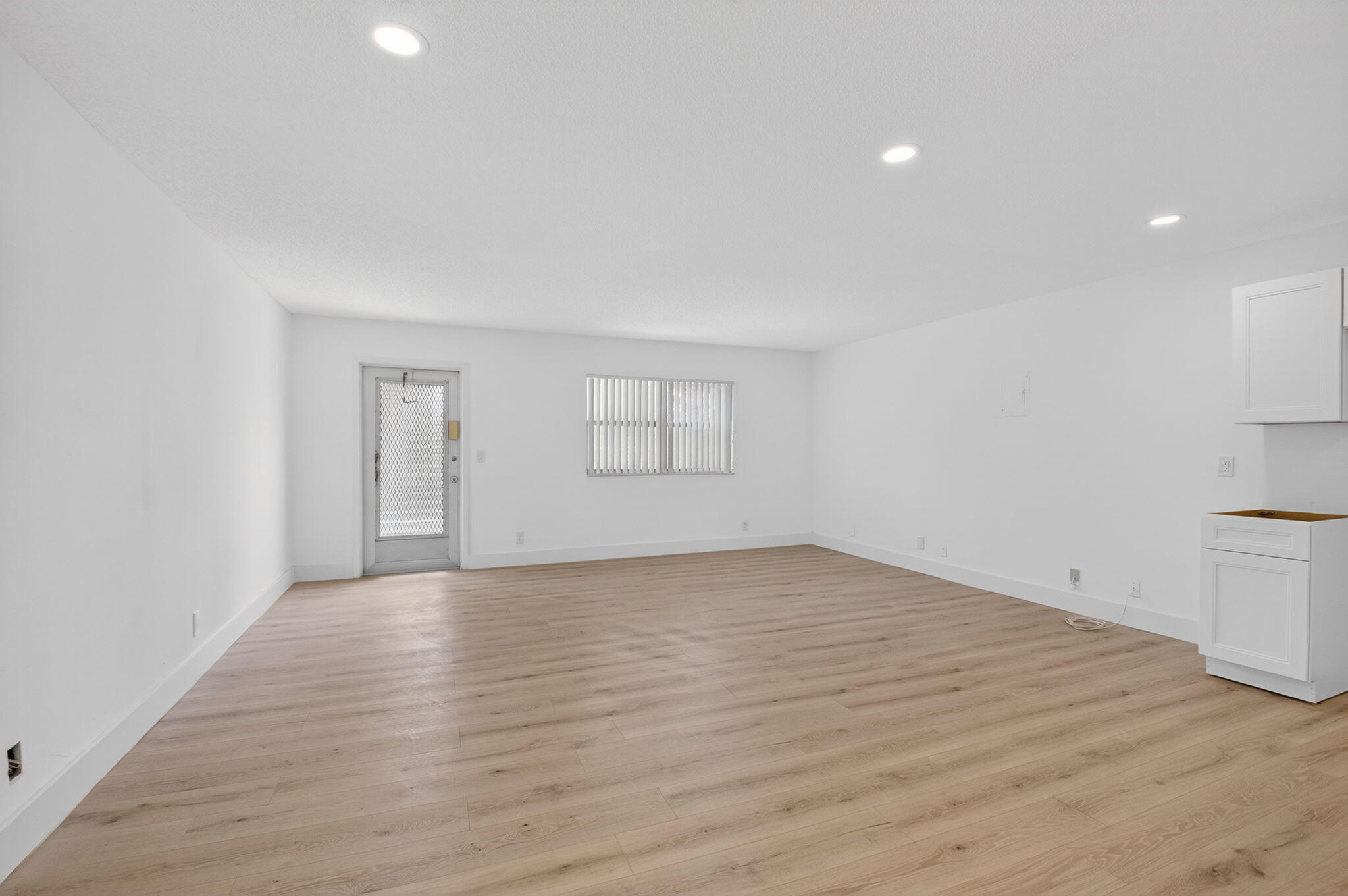 155 Seville G Property Photo 3