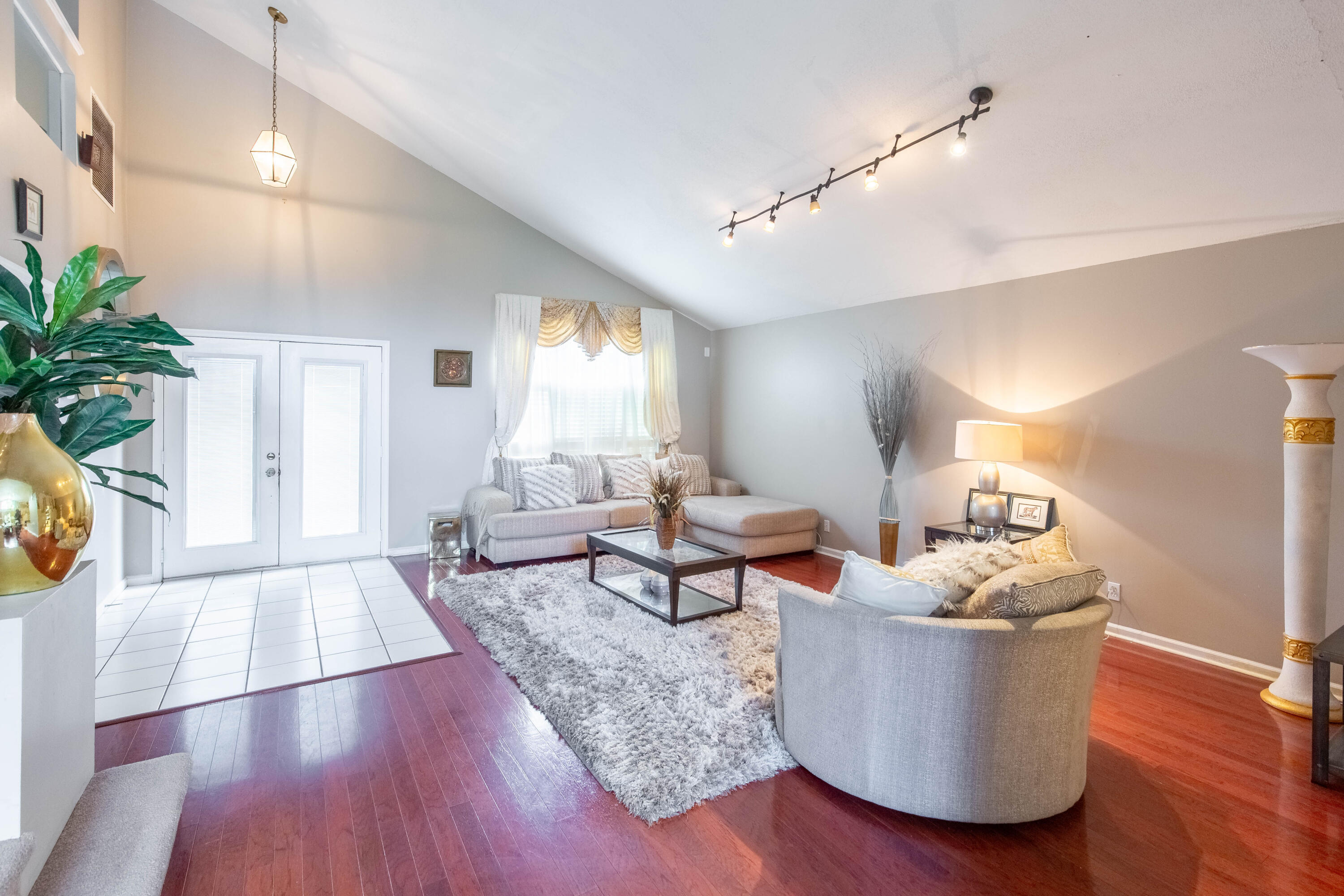 15157 Oak Chase Court Property Photo 6