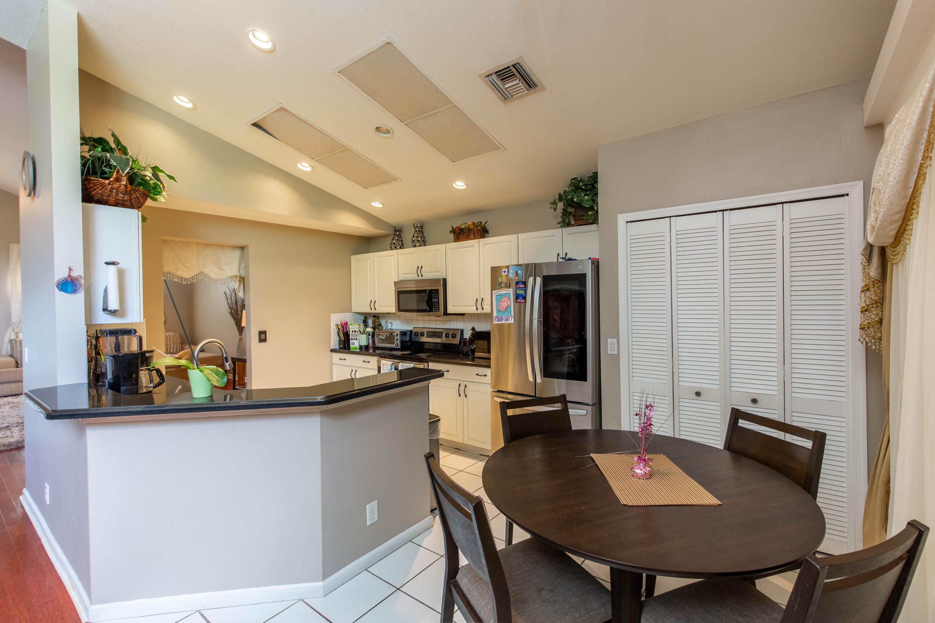 15157 Oak Chase Court Property Photo 10