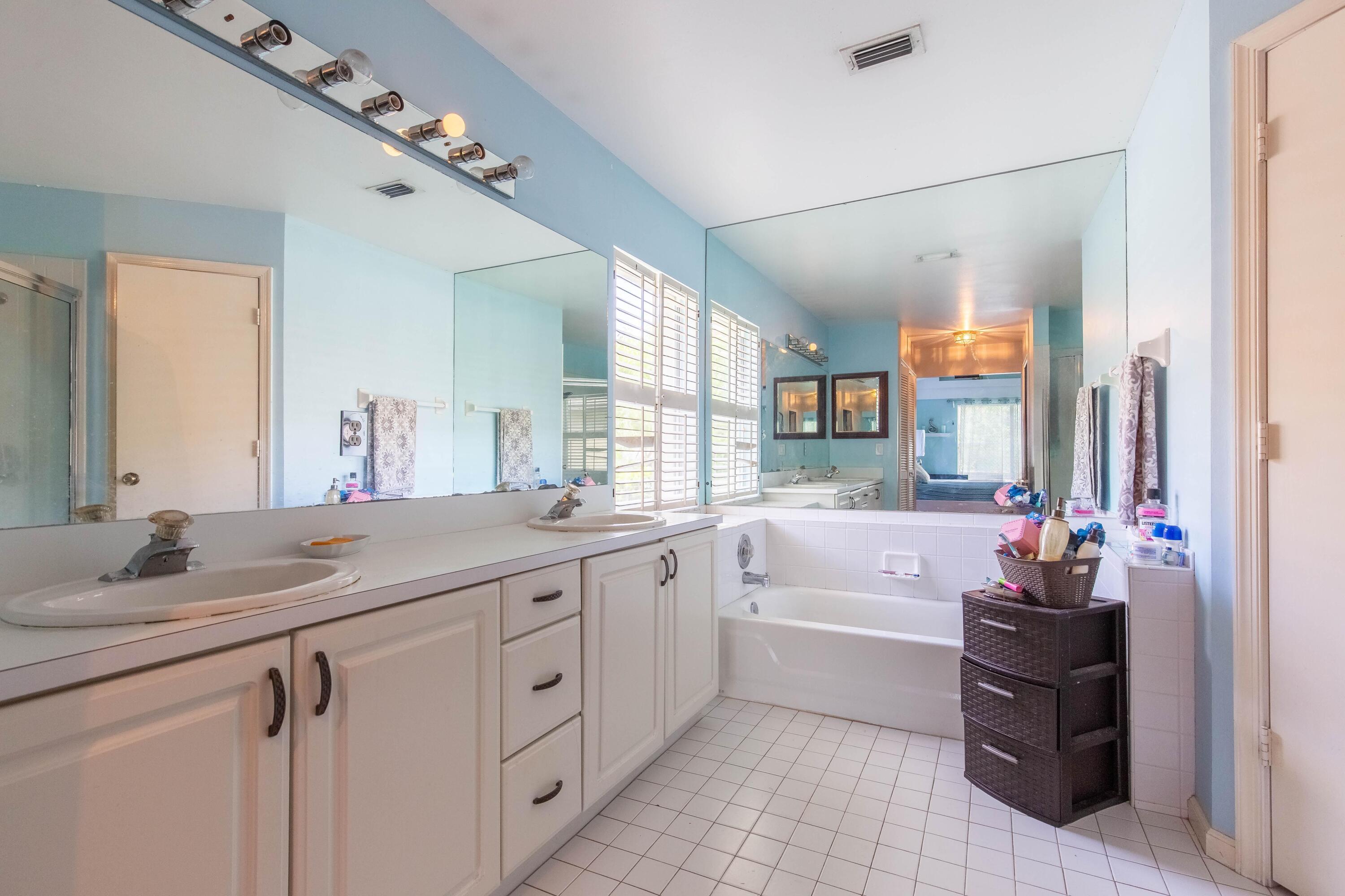 15157 Oak Chase Court Property Photo 18