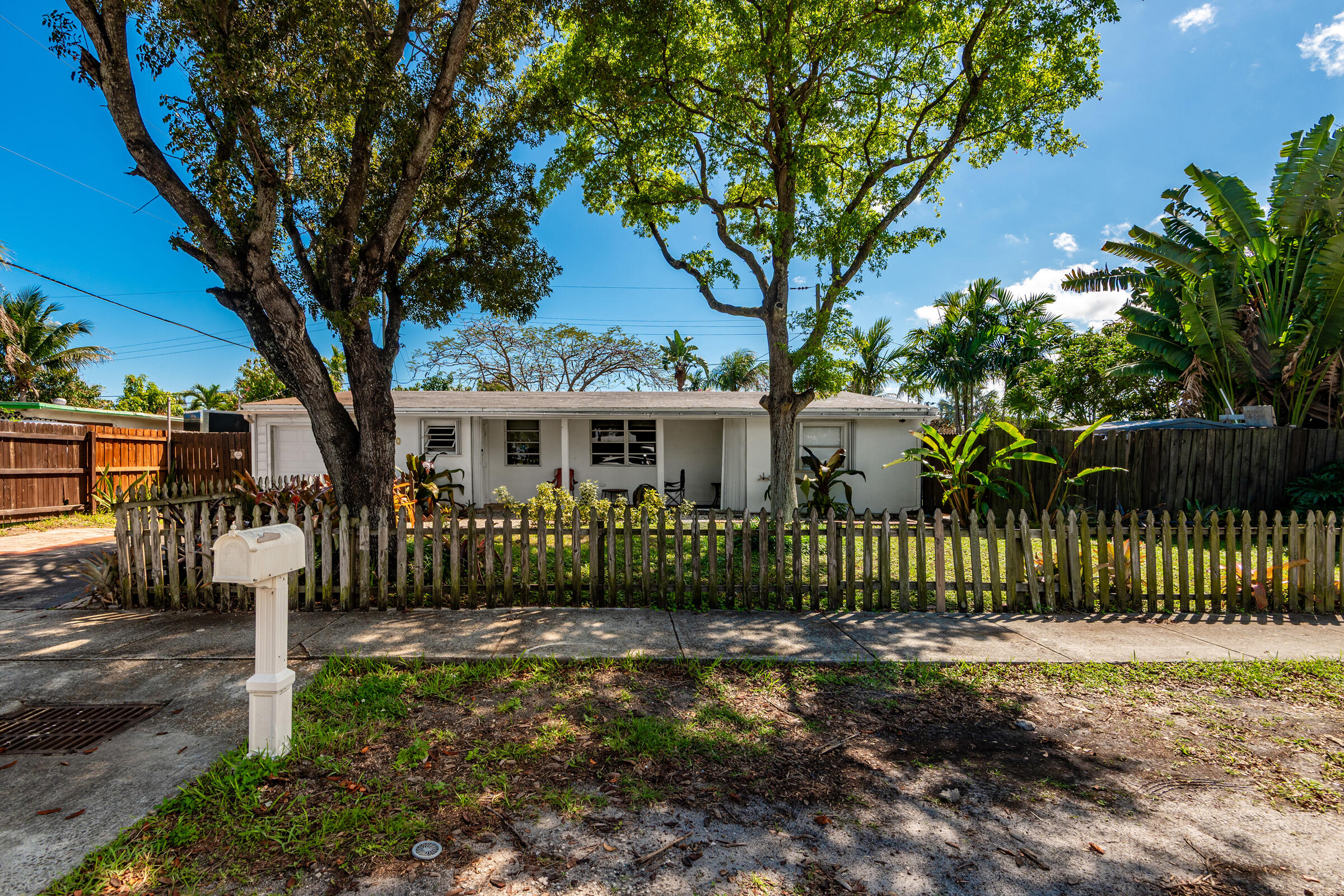 710 NE 58th Court 0