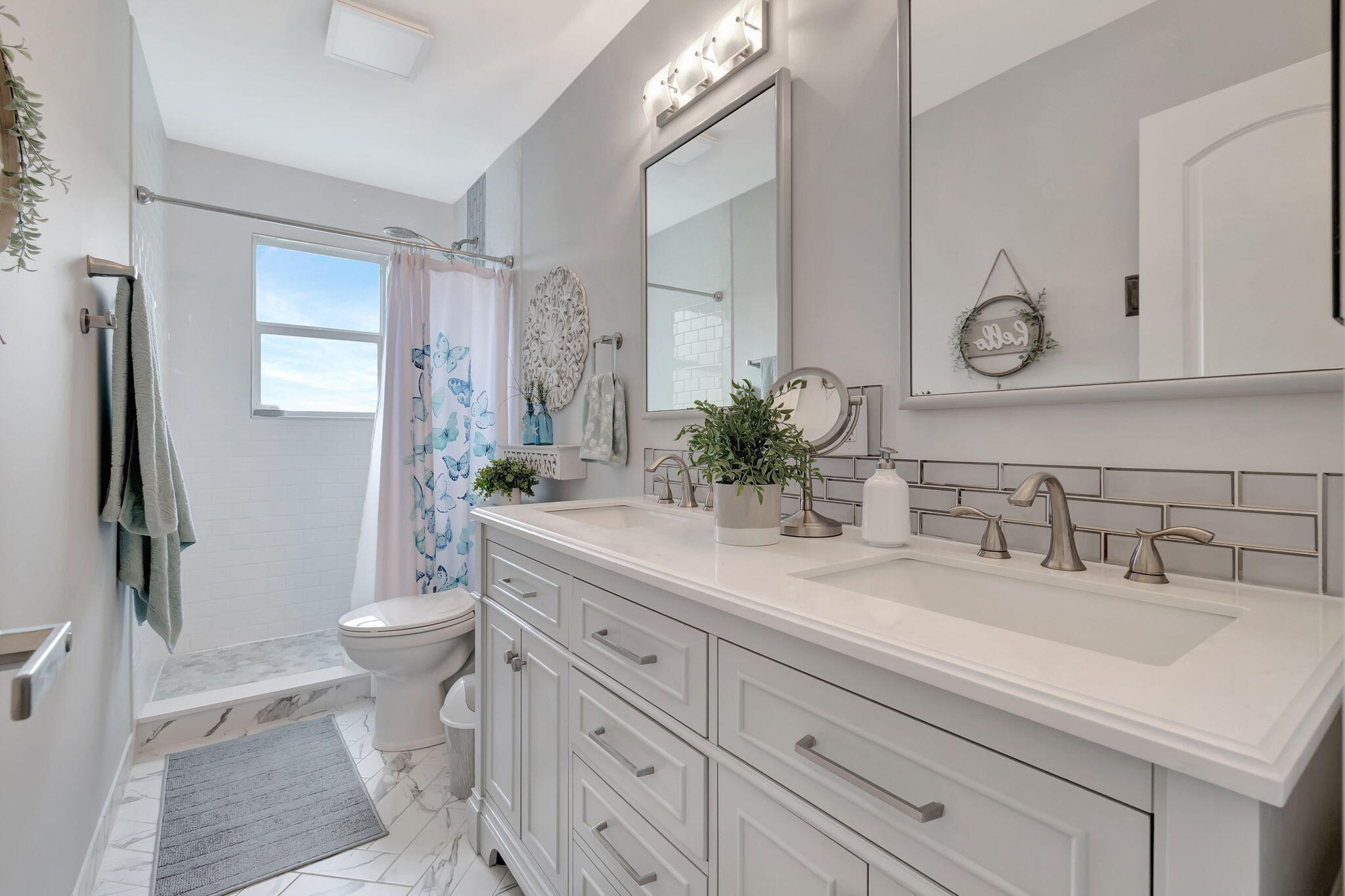 302 Venice Drive Property Photo 19