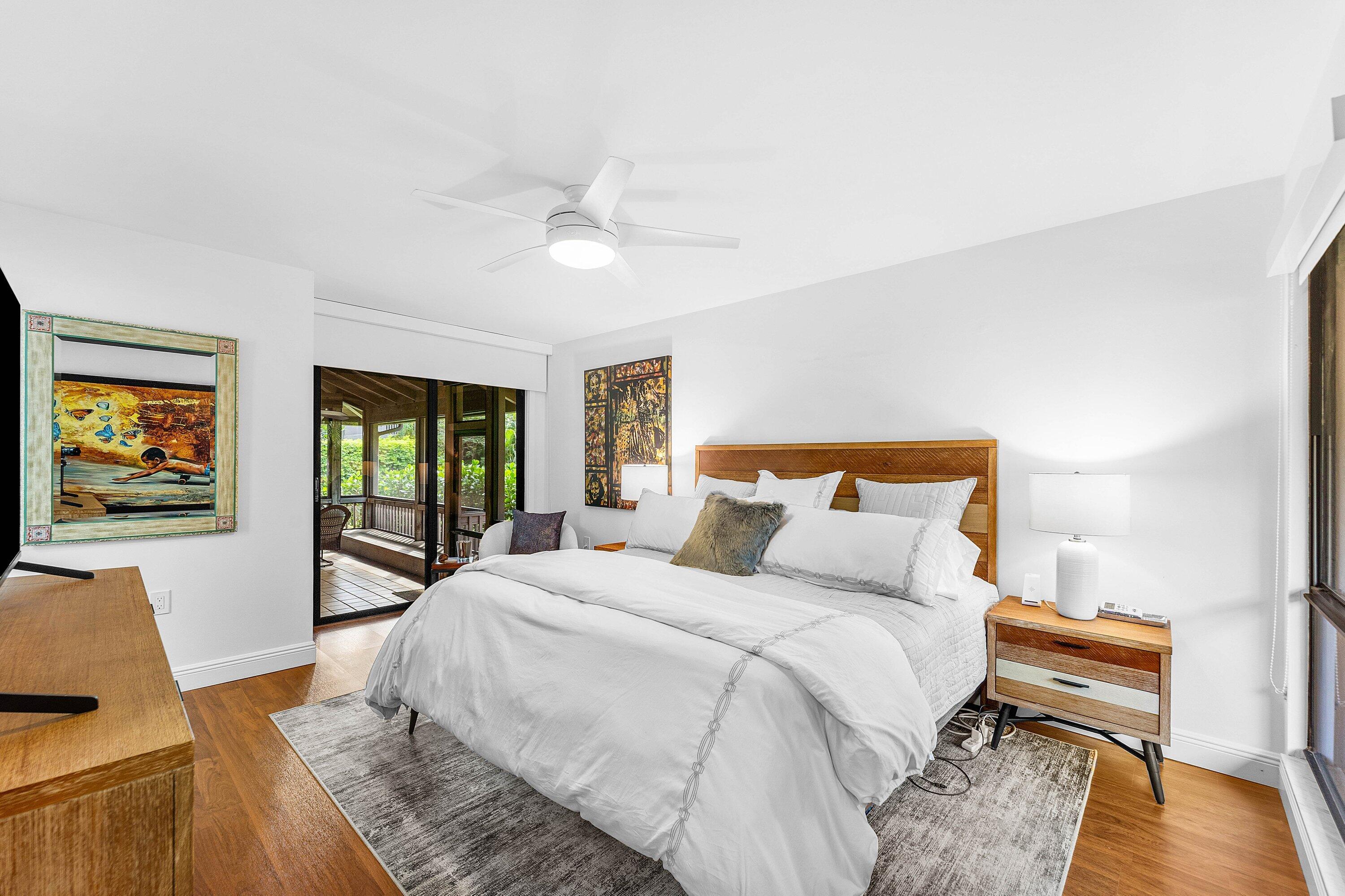 7077 Rain Forest Drive Property Photo 4
