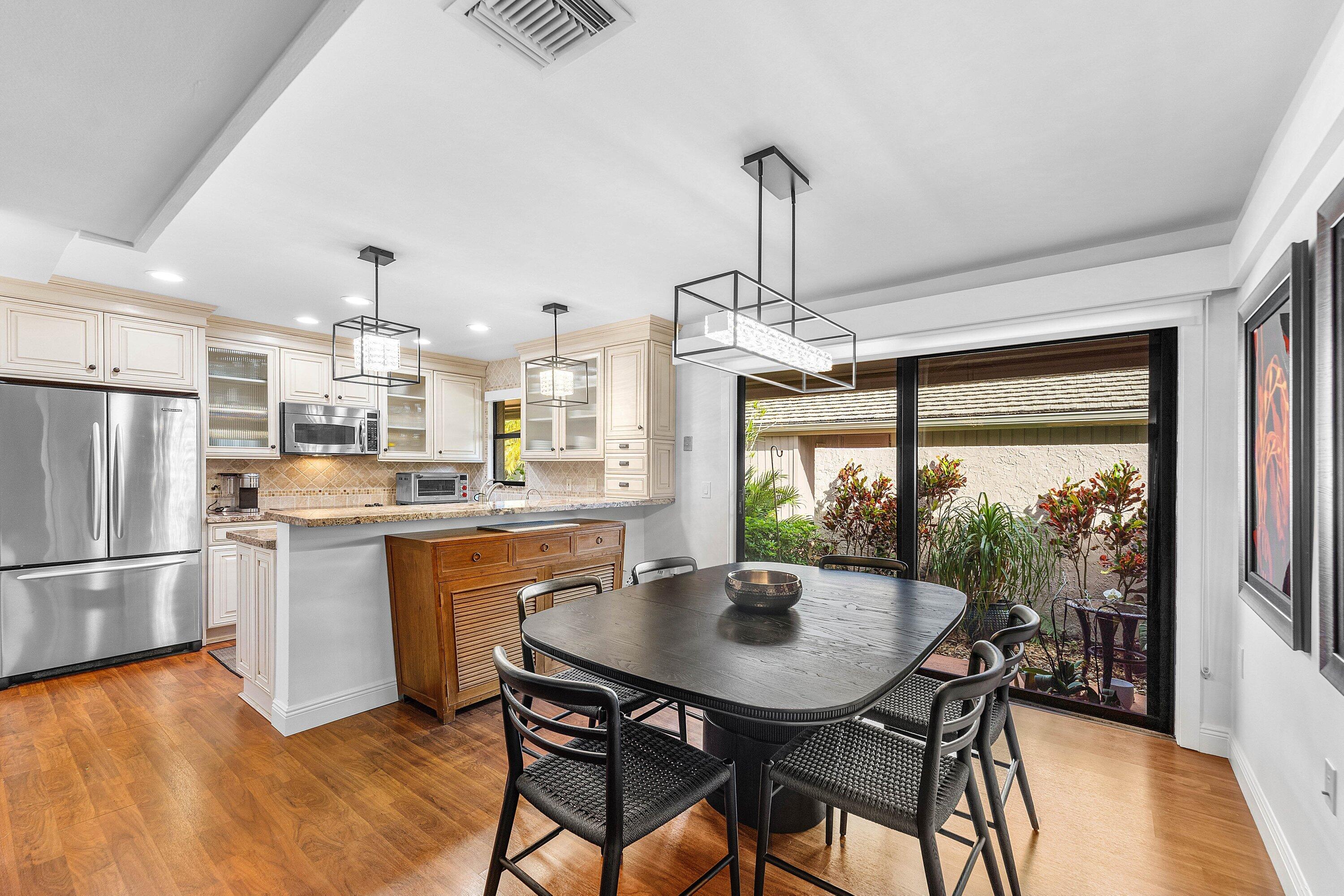 7077 Rain Forest Drive Property Photo 10
