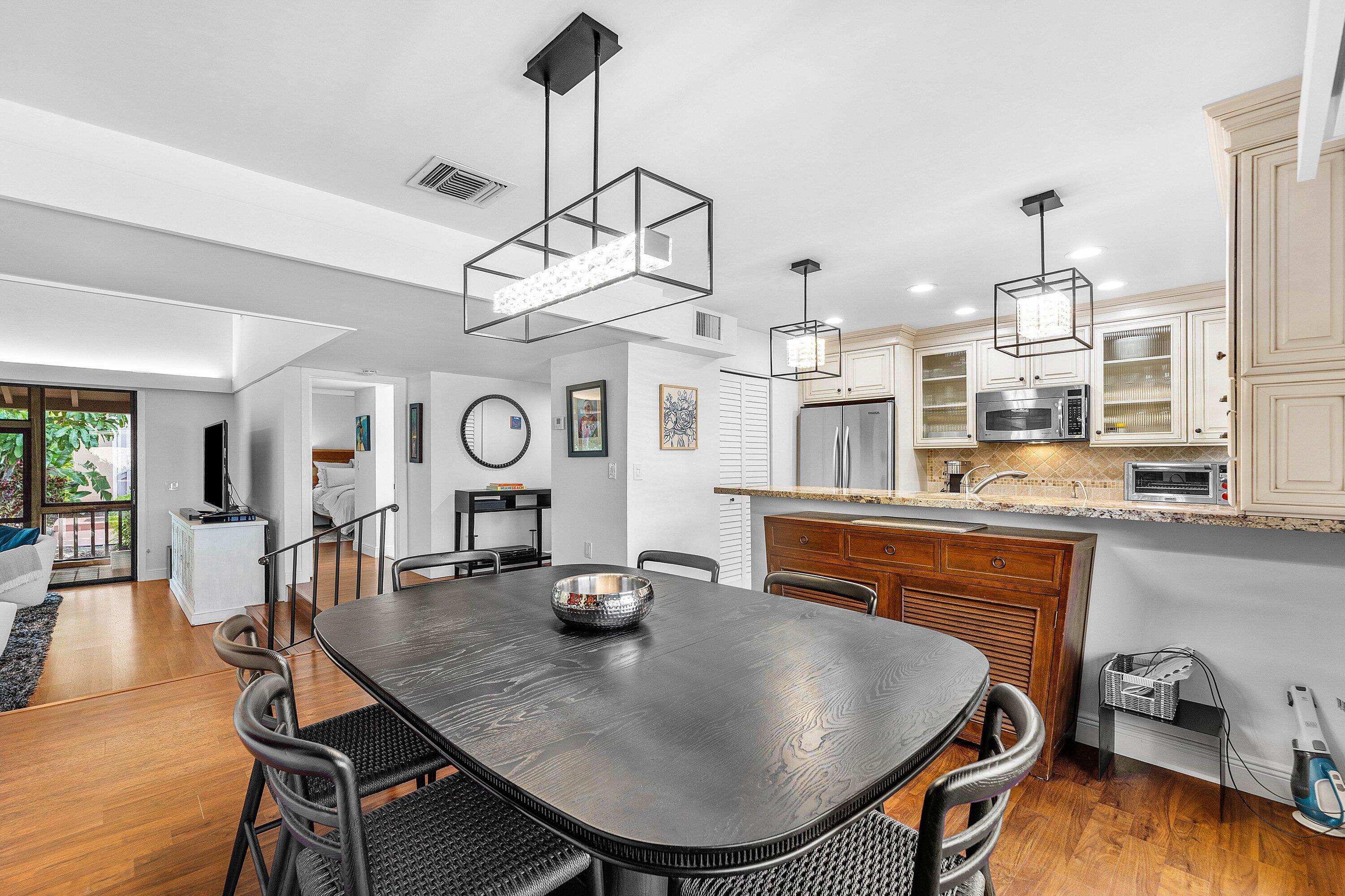 7077 Rain Forest Drive Property Photo 11