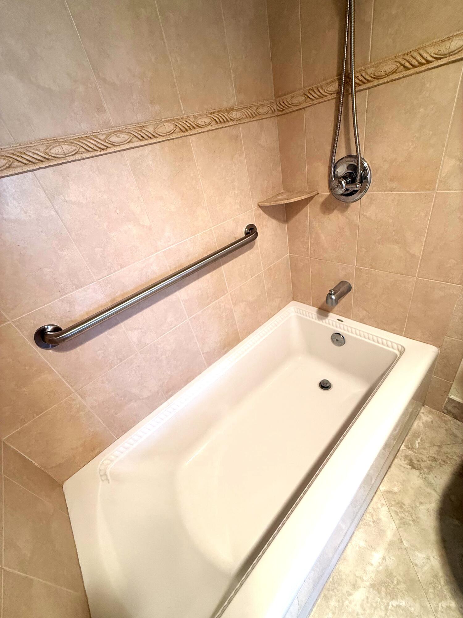 5200 N Flagler Drive 1604 Property Photo 7