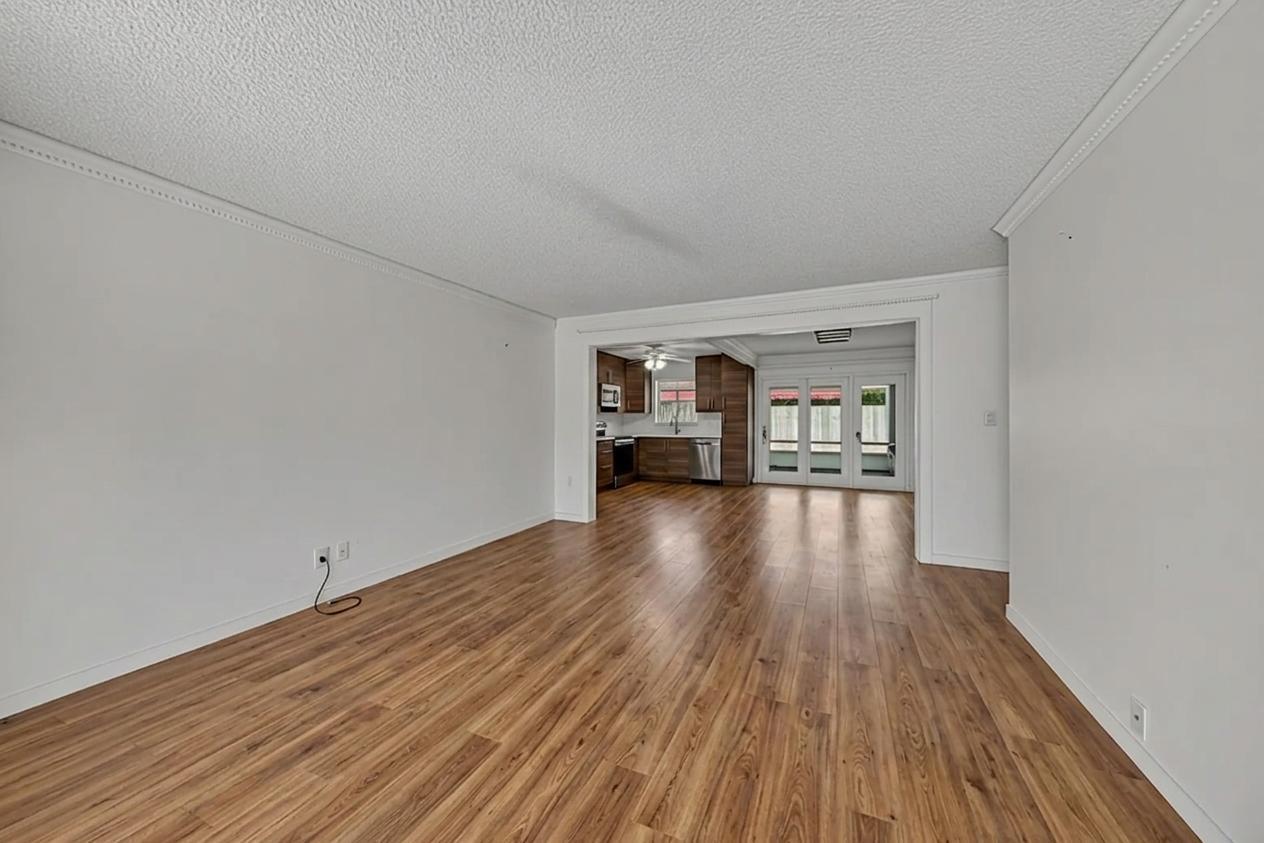 3213 Dover Road Property Photo 13