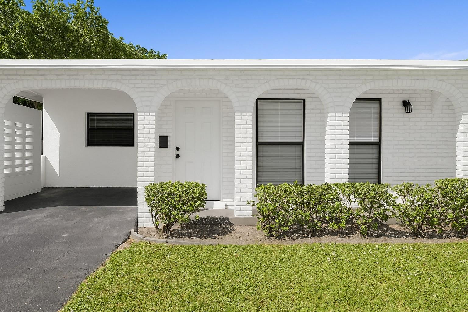 501 Nw 30th Court Property Photo 1