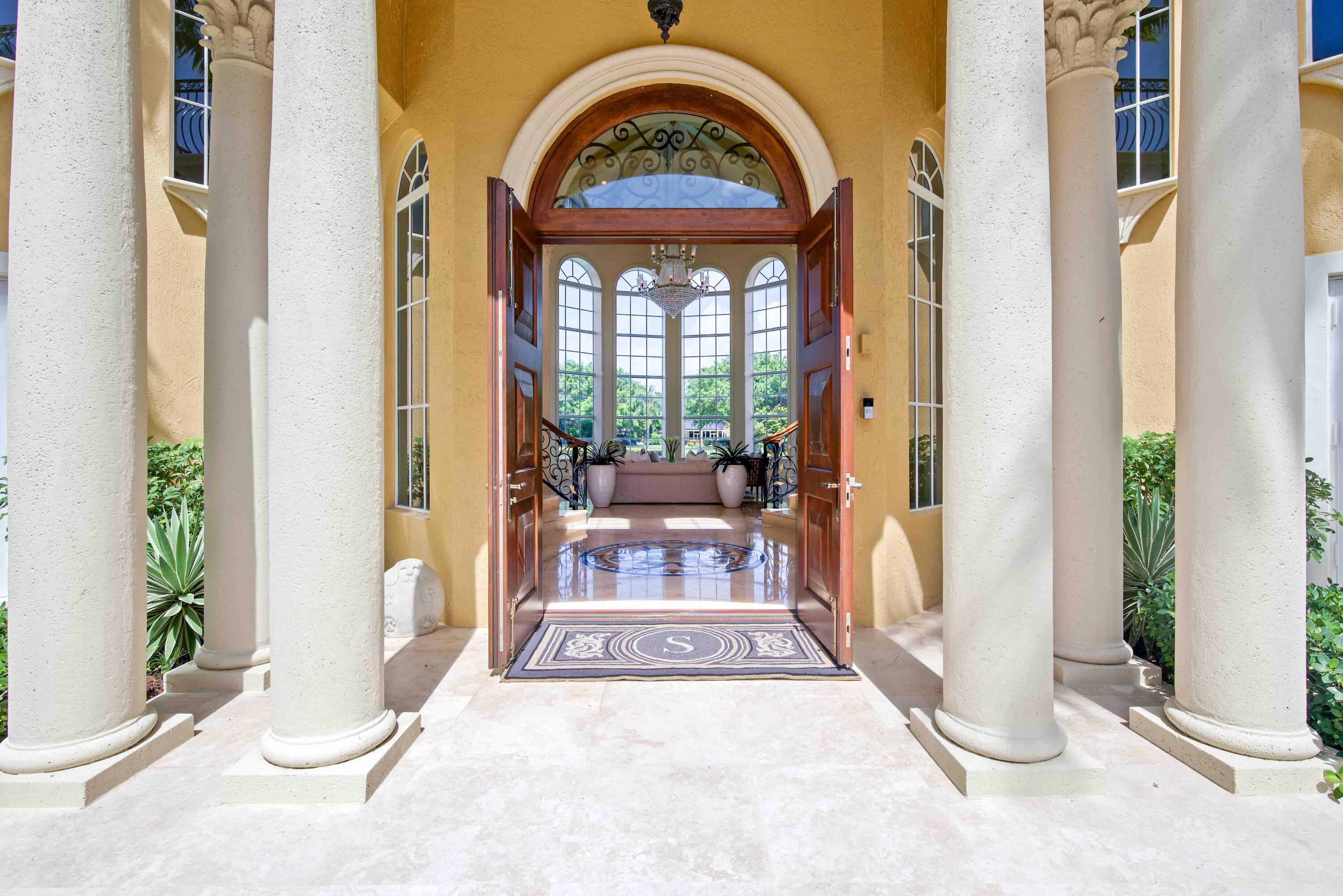 18118 Daybreak Drive Property Photo 10