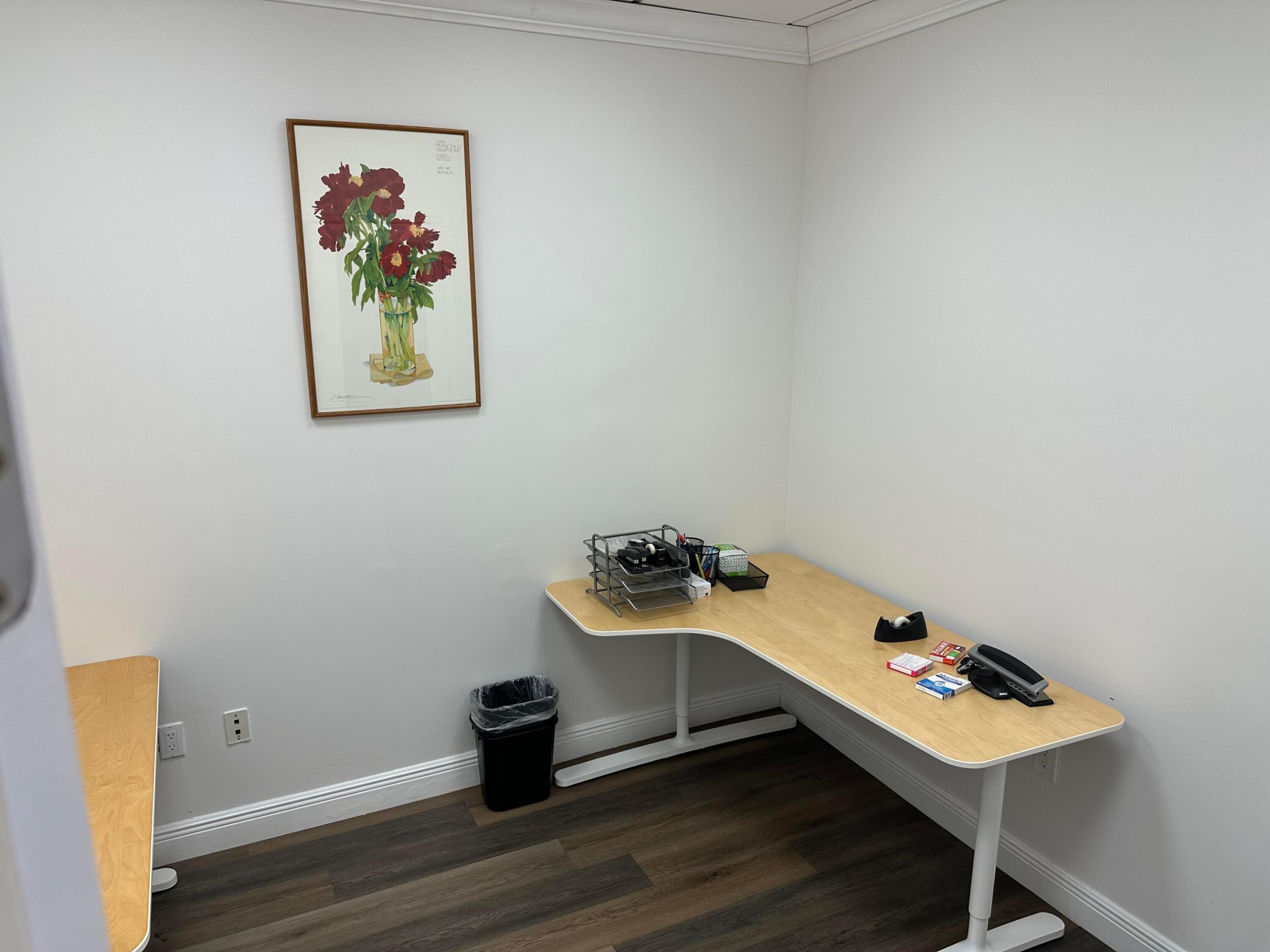 6435 W Commercial Boulevard Property Photo 3