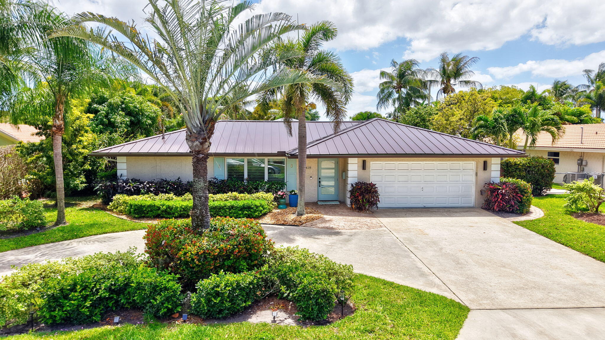 618 Sunshine Drive Property Photo 1