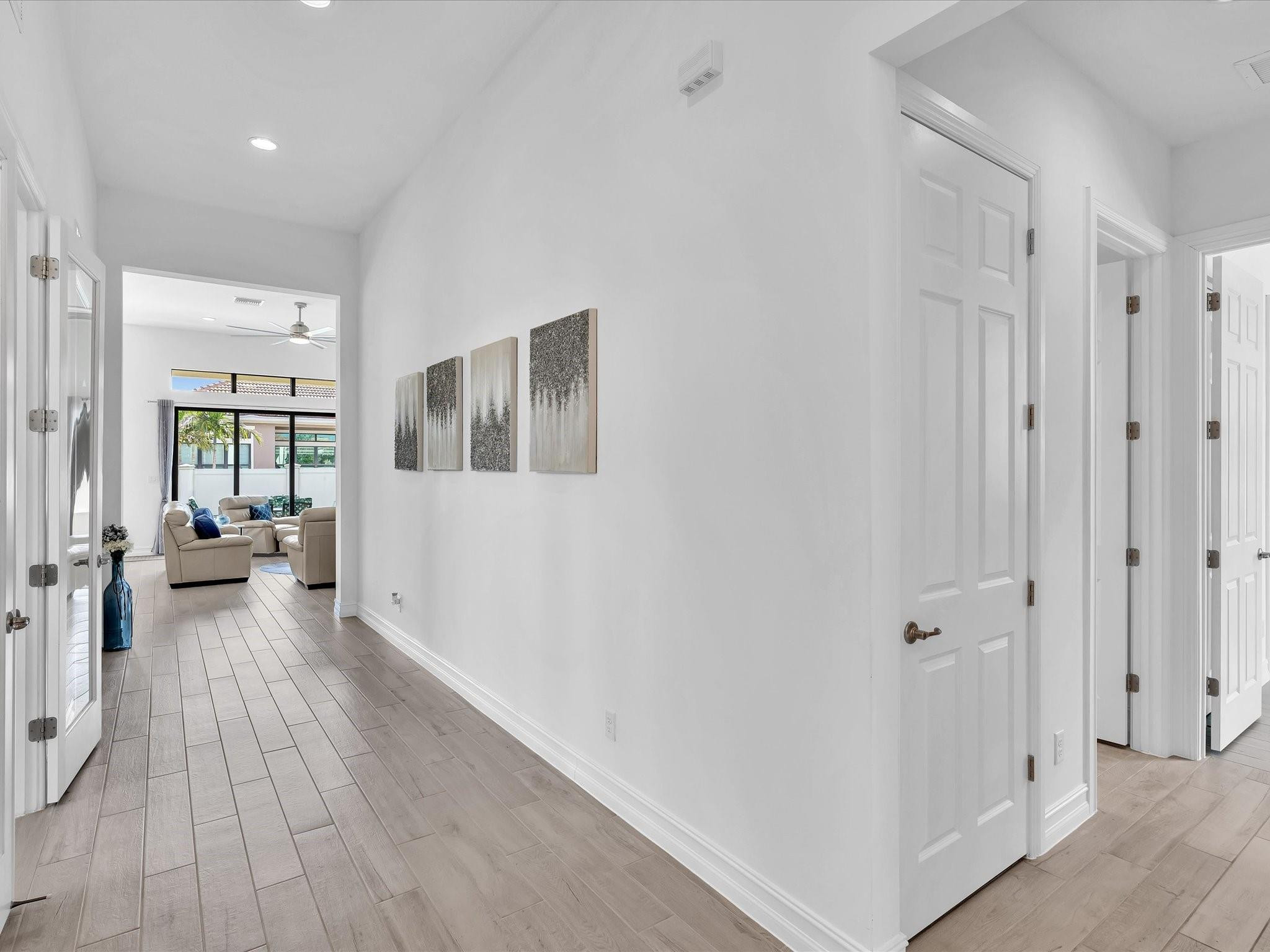 8928 E Bastille Cir Circle Property Photo 6