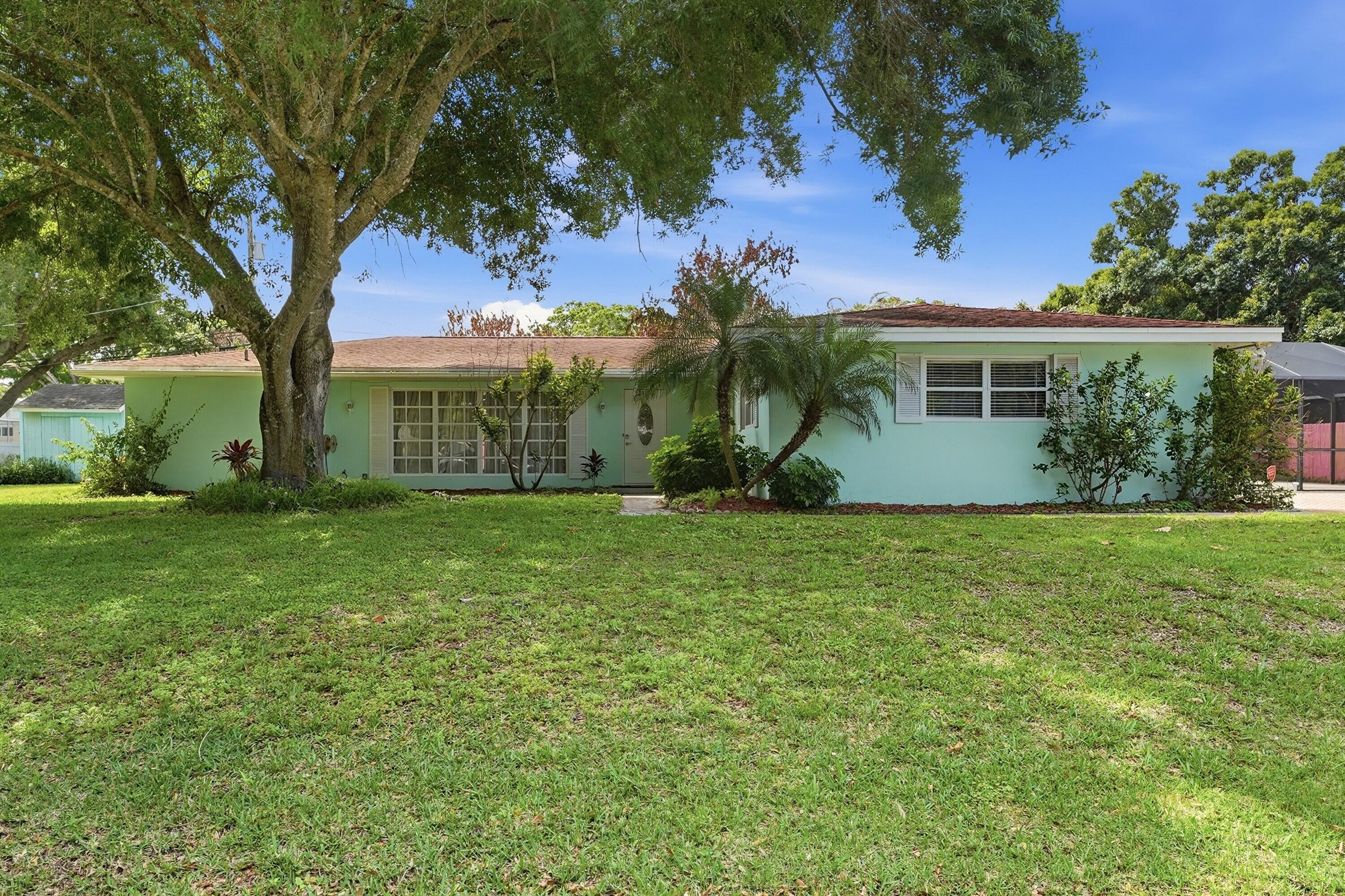 2115 15th Place Property Photo 4