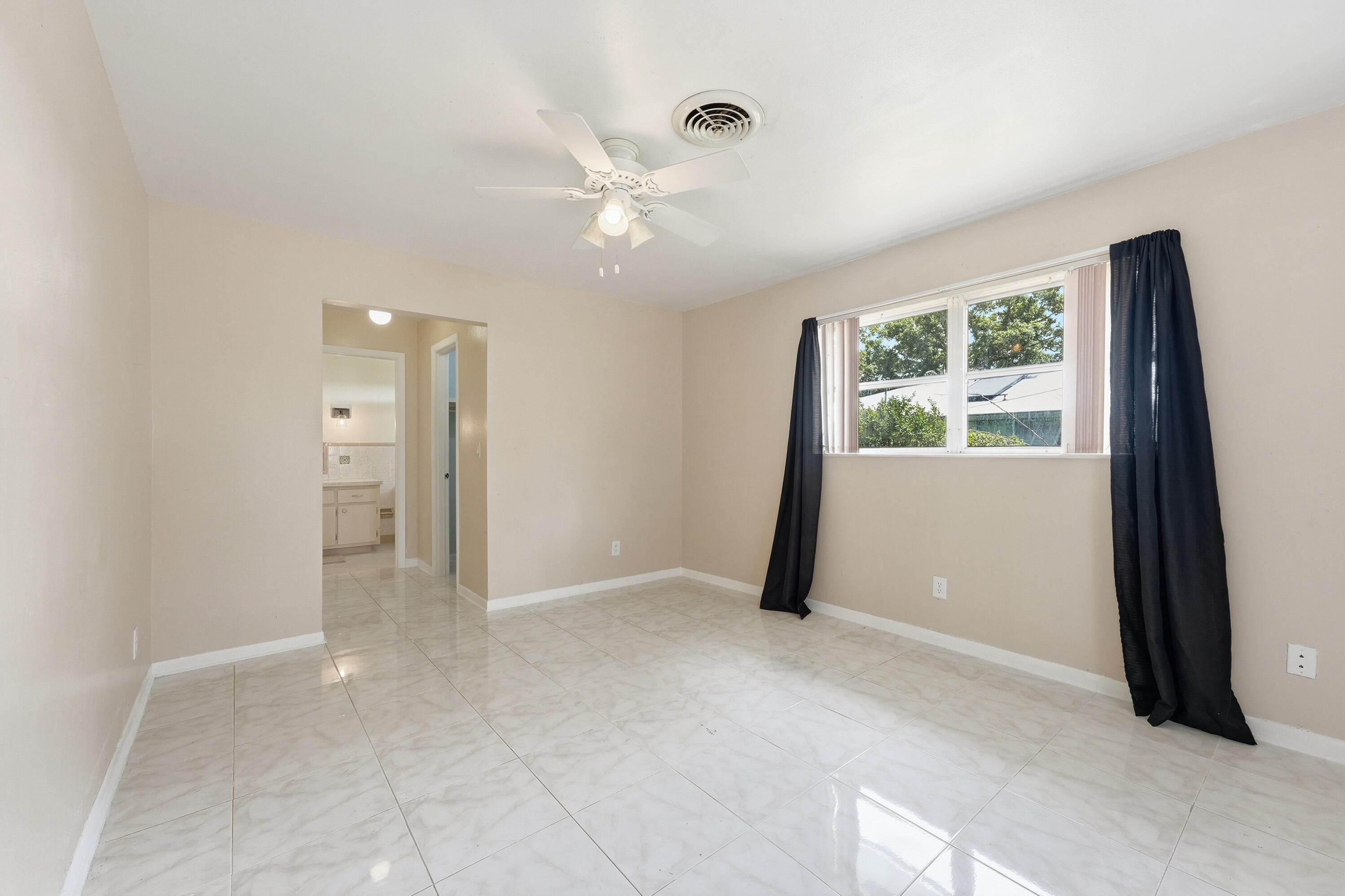 2115 15th Place Property Photo 15