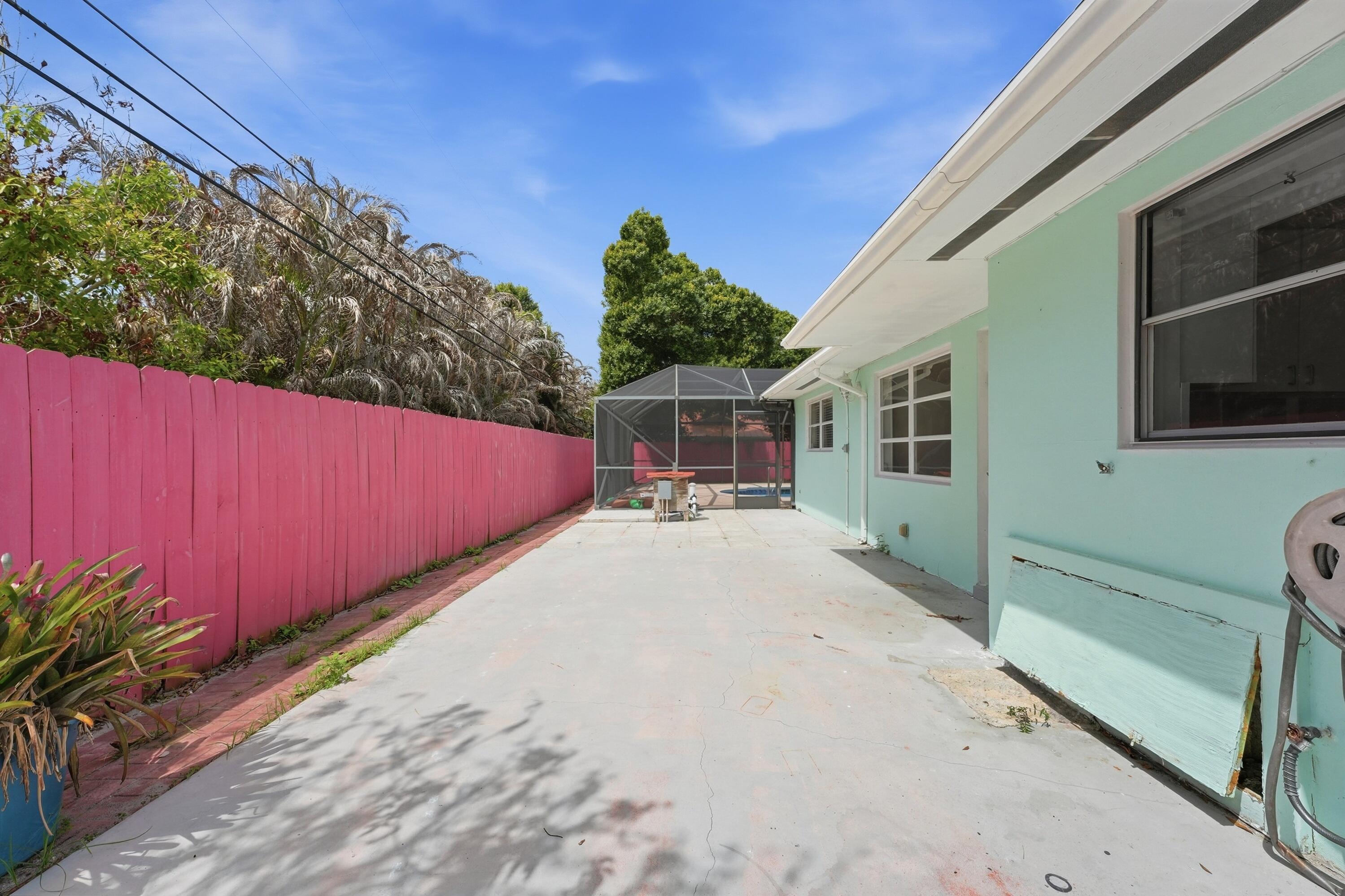 2115 15th Place Property Photo 28