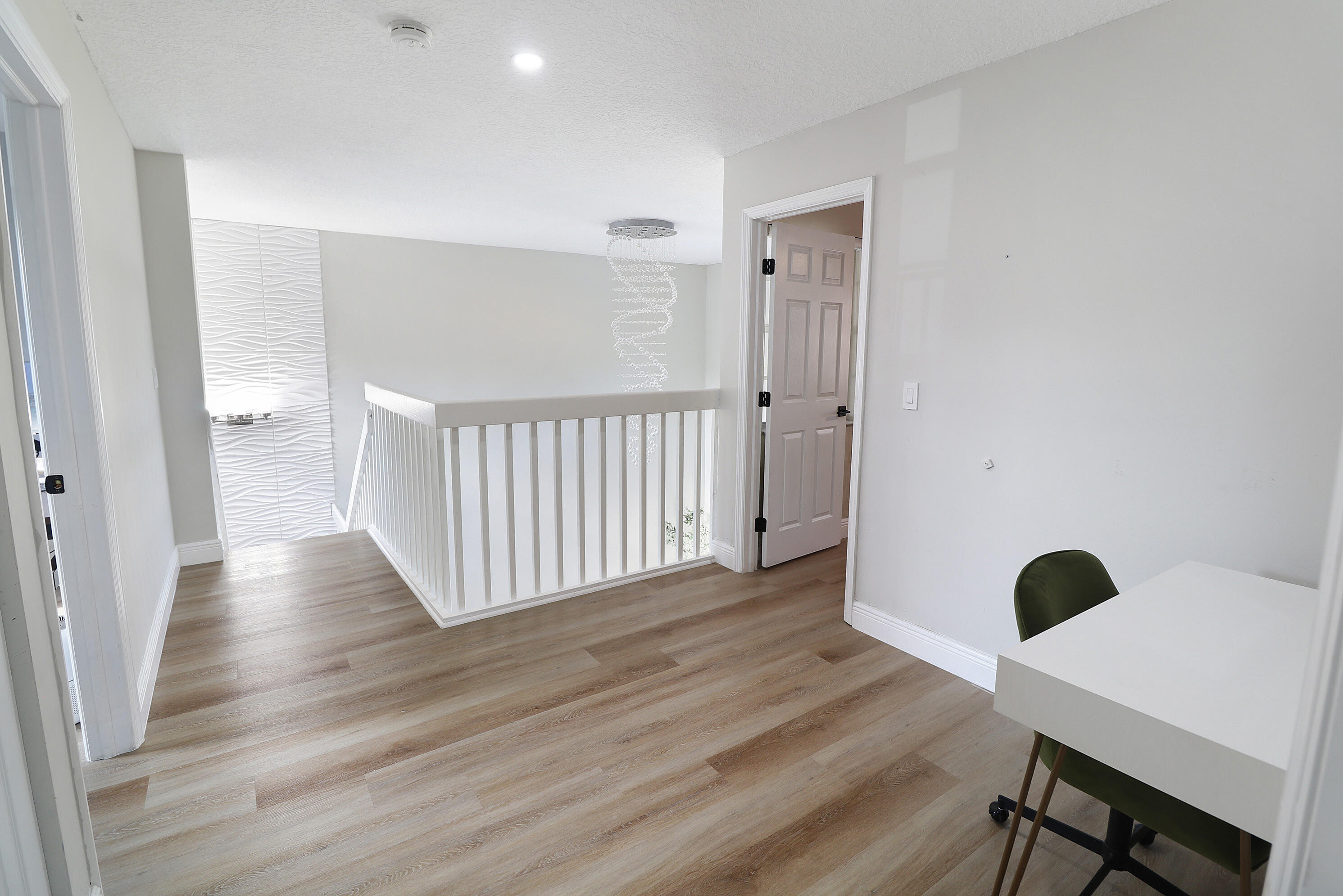 11303 Lakeview Drive 8-m Property Photo 16