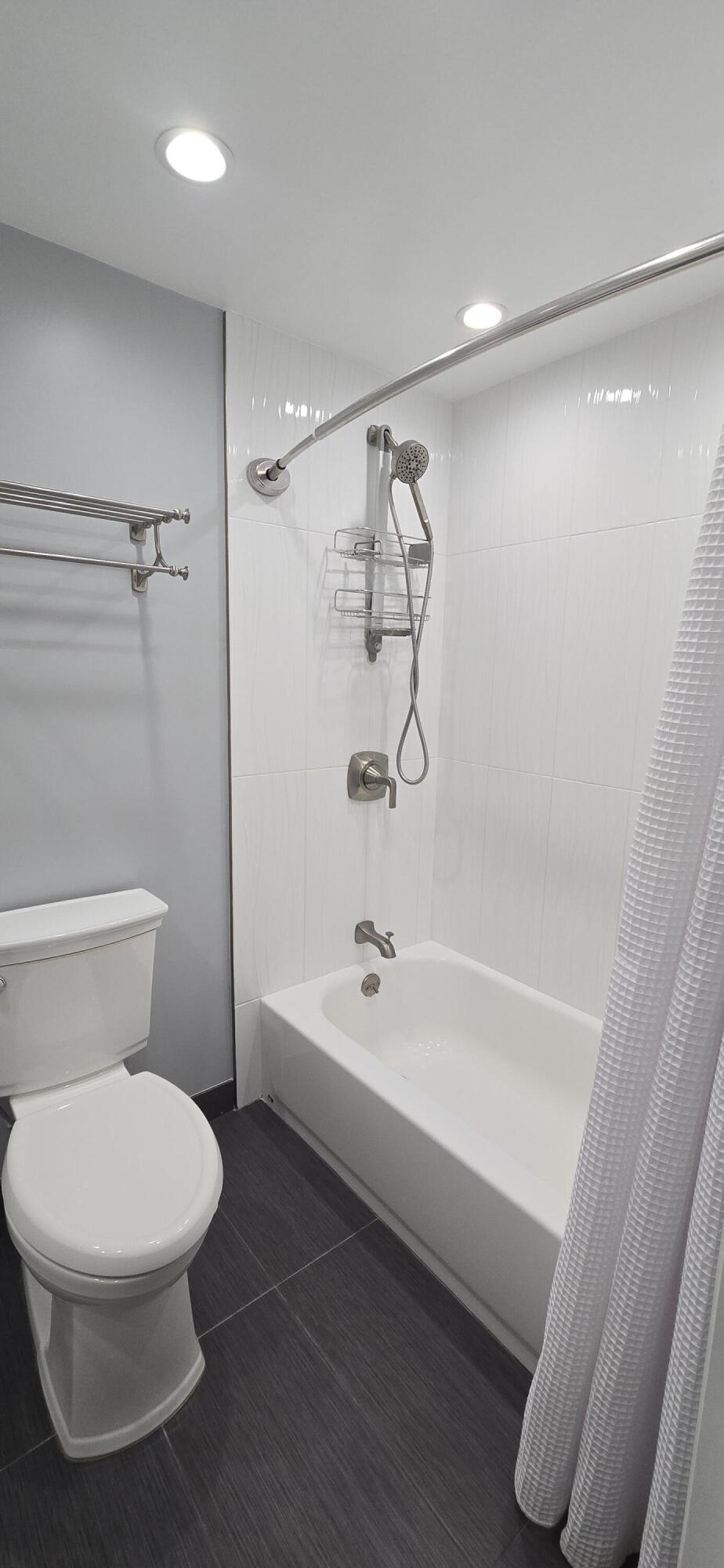 3300 N Palm Aire Drive 109 Property Photo 23