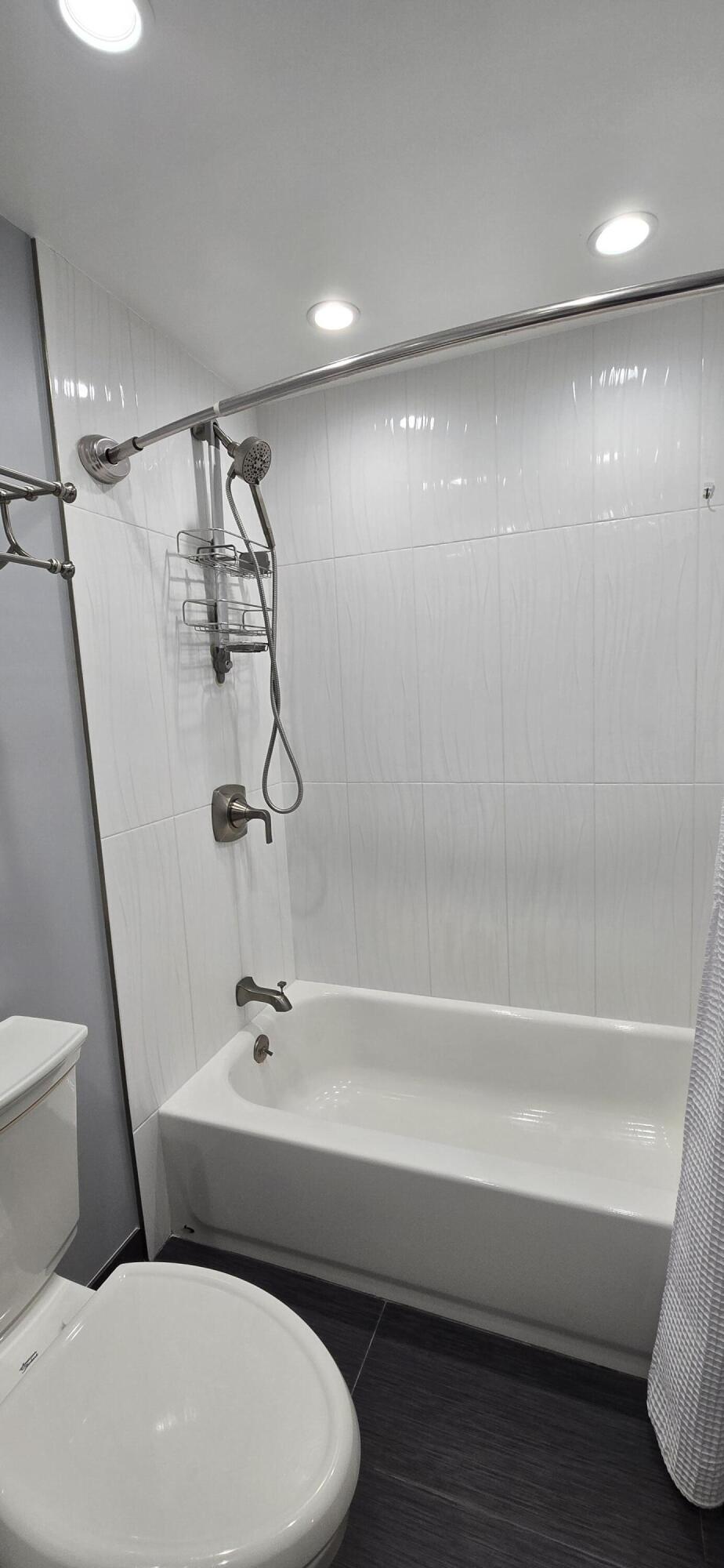 3300 N Palm Aire Drive 109 Property Photo 24