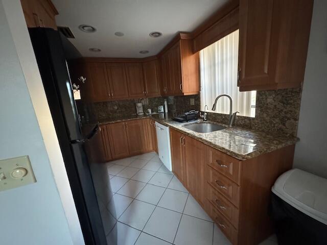 107 Flanders Property Photo 8