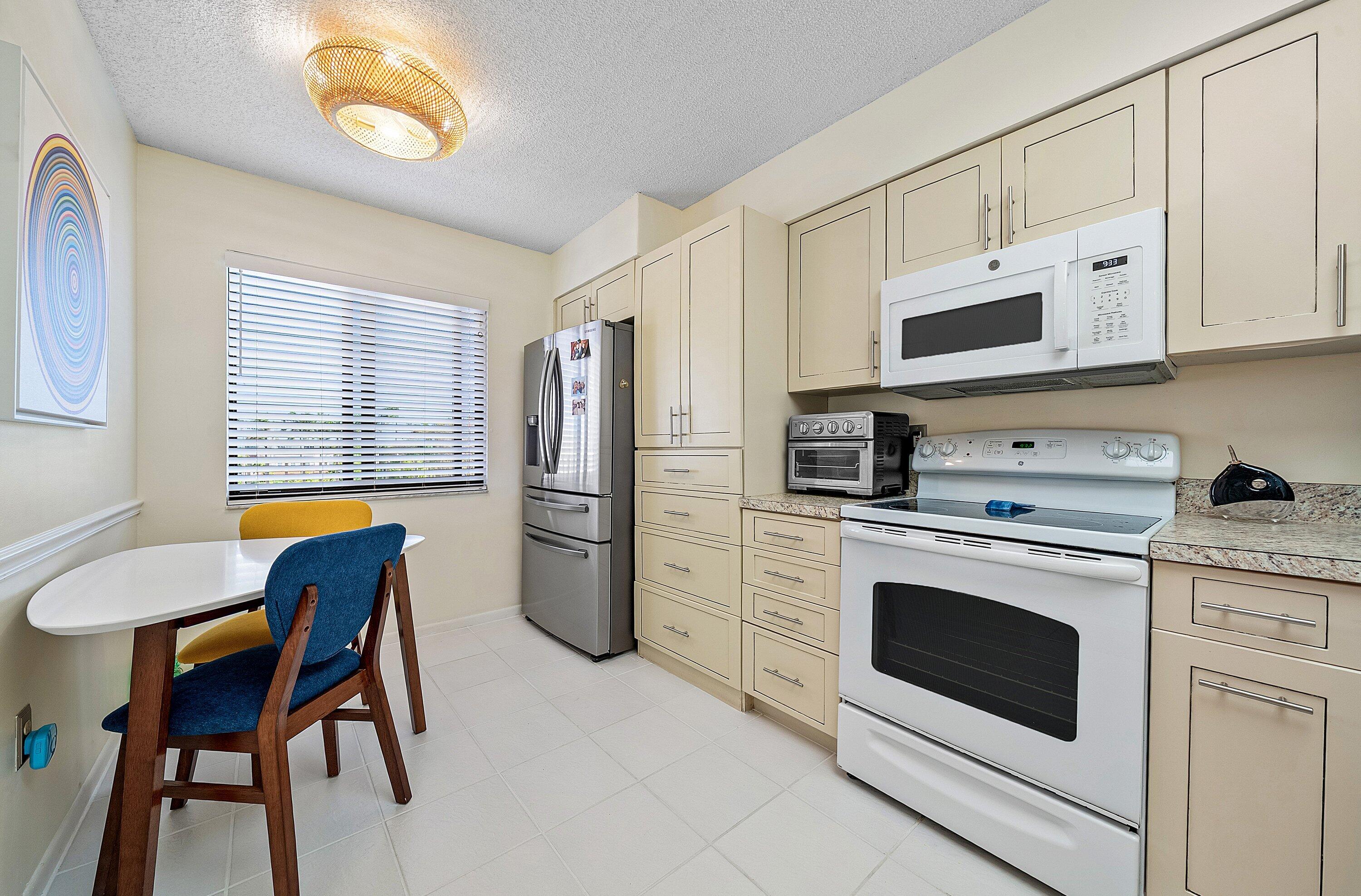 6065 Pointe Regal Circle Property Photo 6
