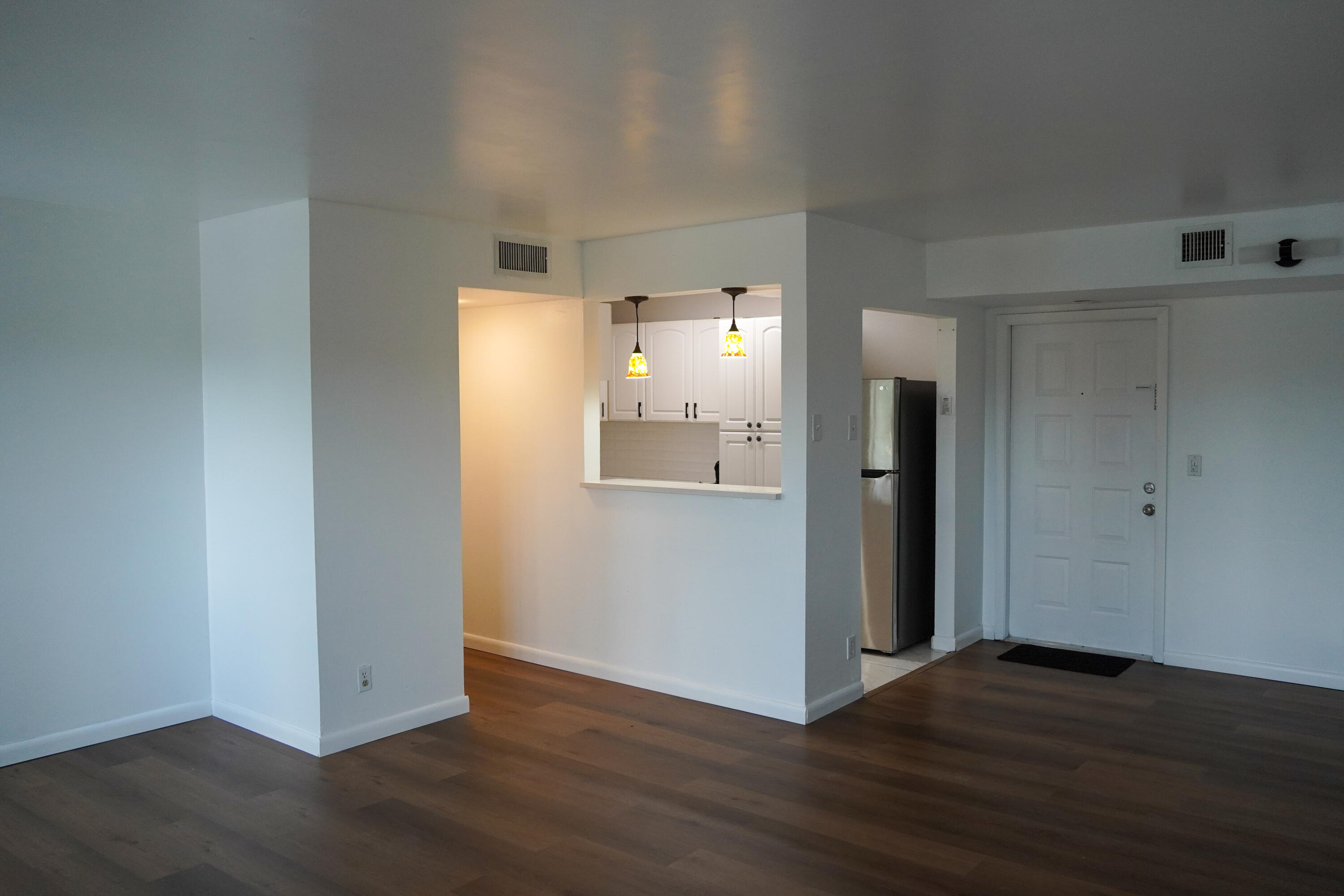 B26015701 Property Photo 4