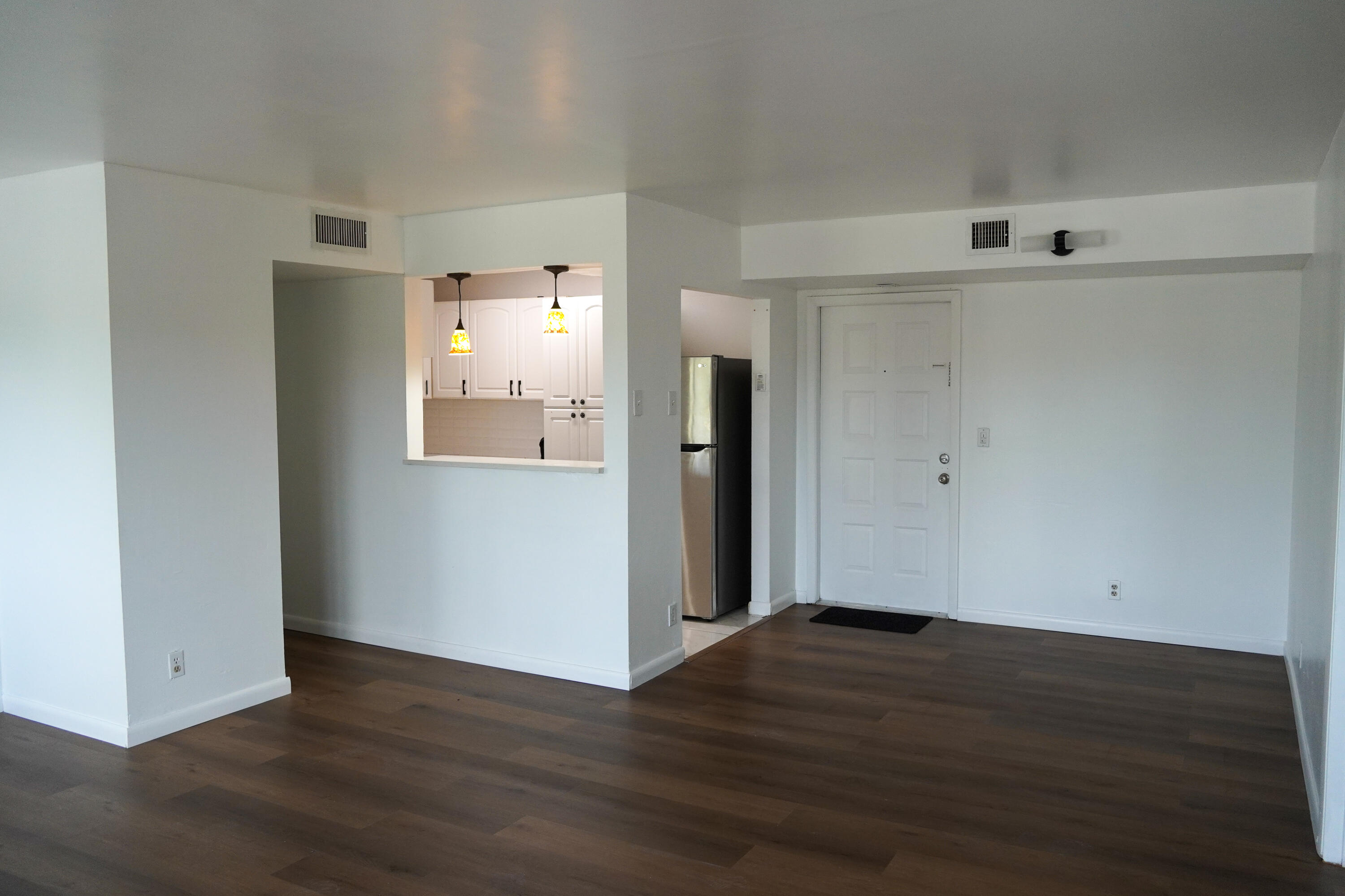 B26015701 Property Photo 6