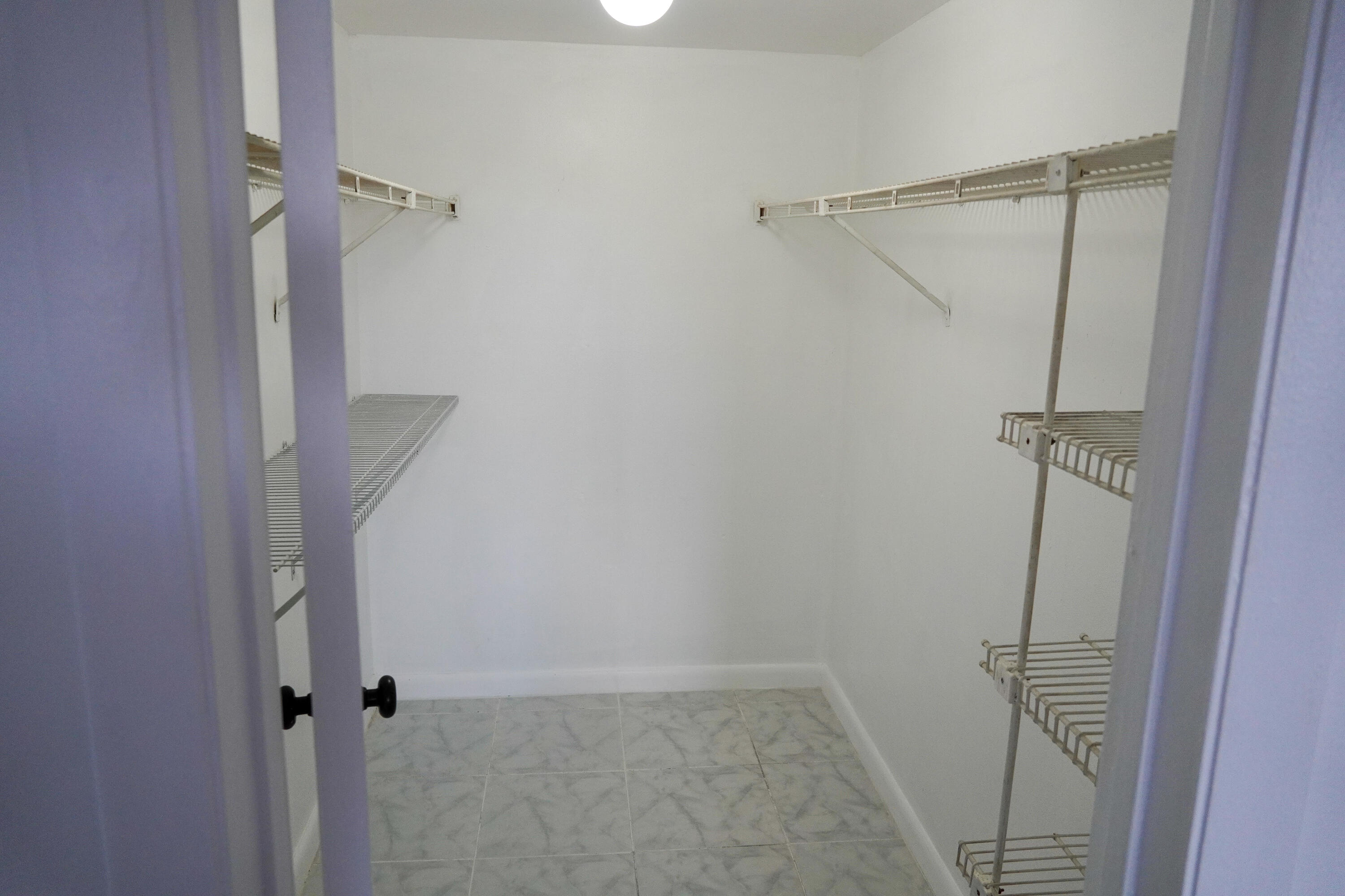 B26015701 Property Photo 10