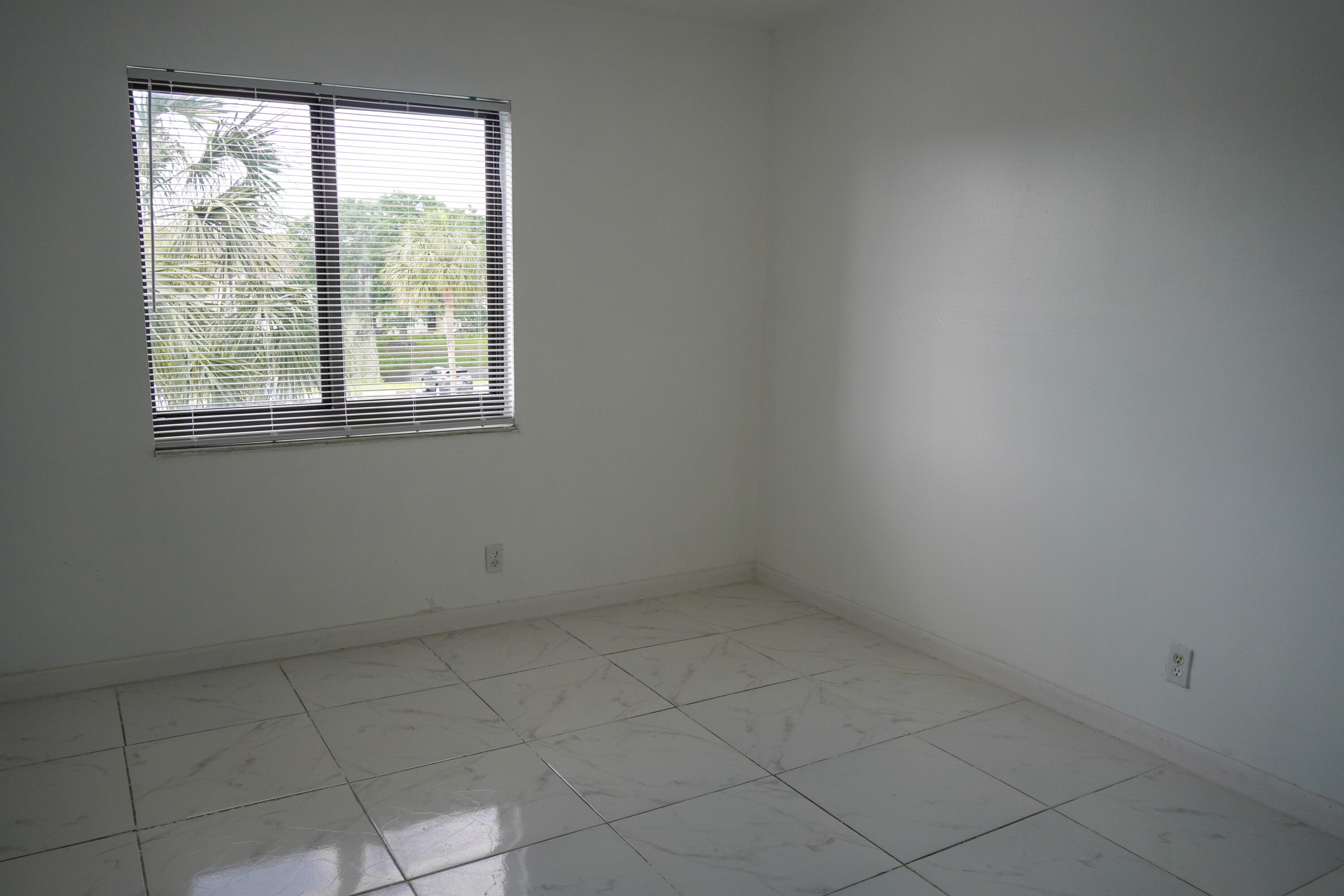 B26015701 Property Photo 15
