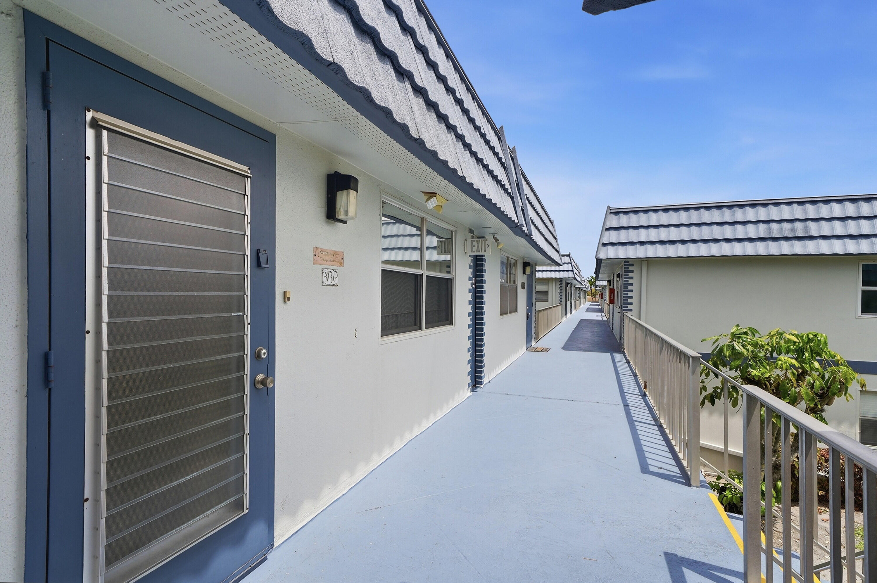 373 Tuscany G Property Photo 12