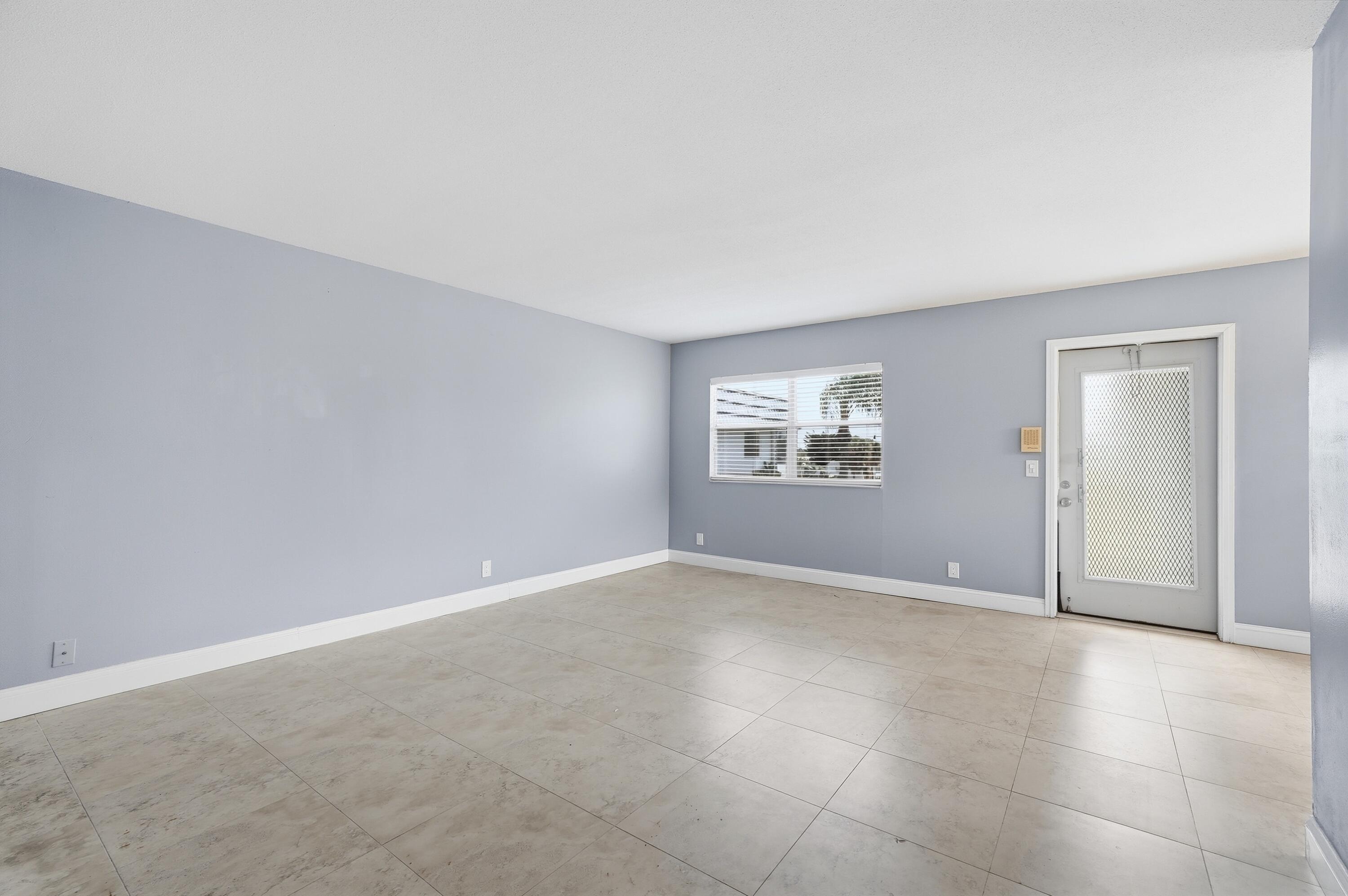 373 Tuscany G Property Photo 14