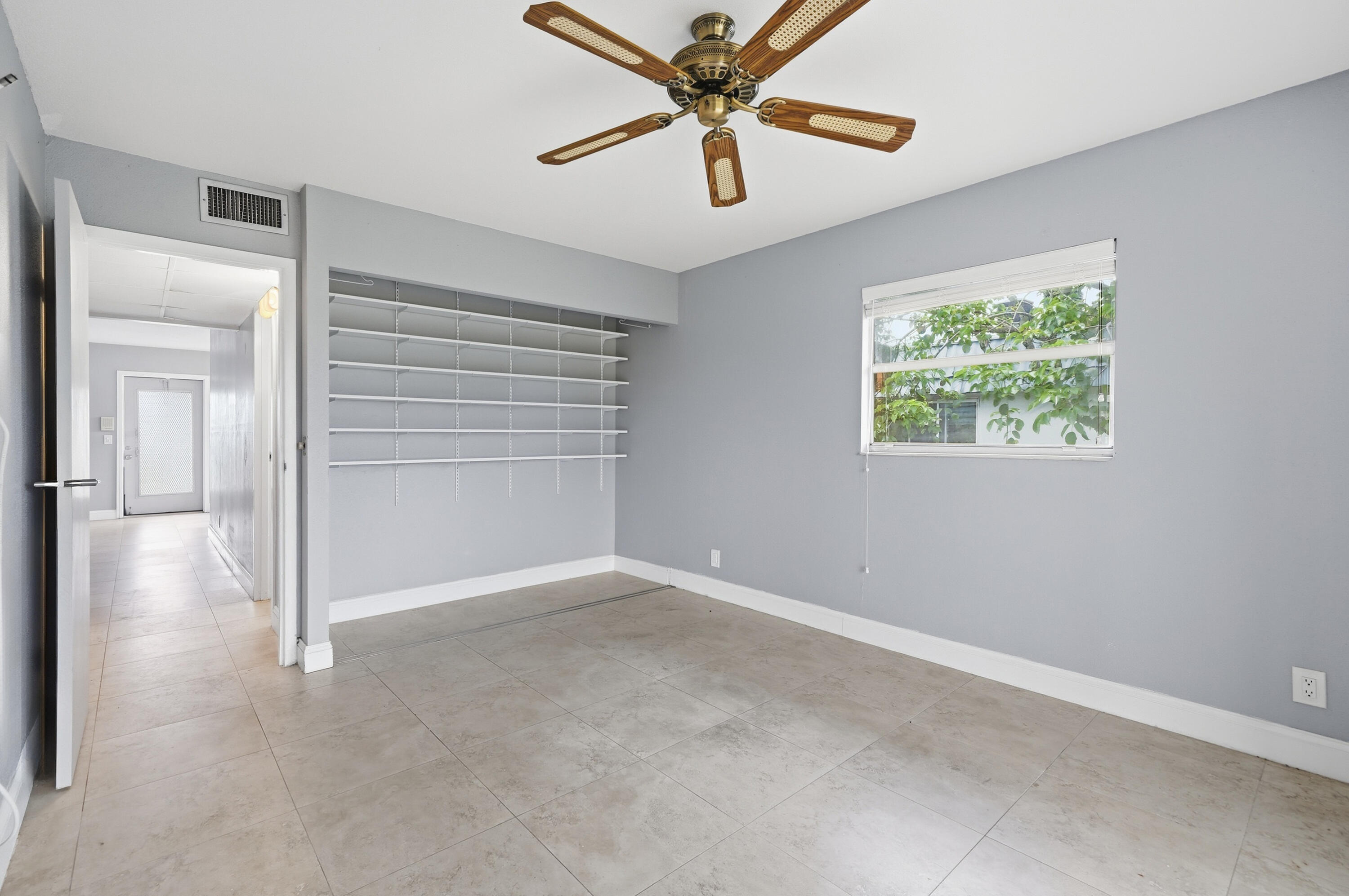 373 Tuscany G Property Photo 20