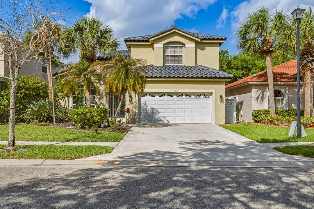 7213 Se Magellan Lane Property Photo 1