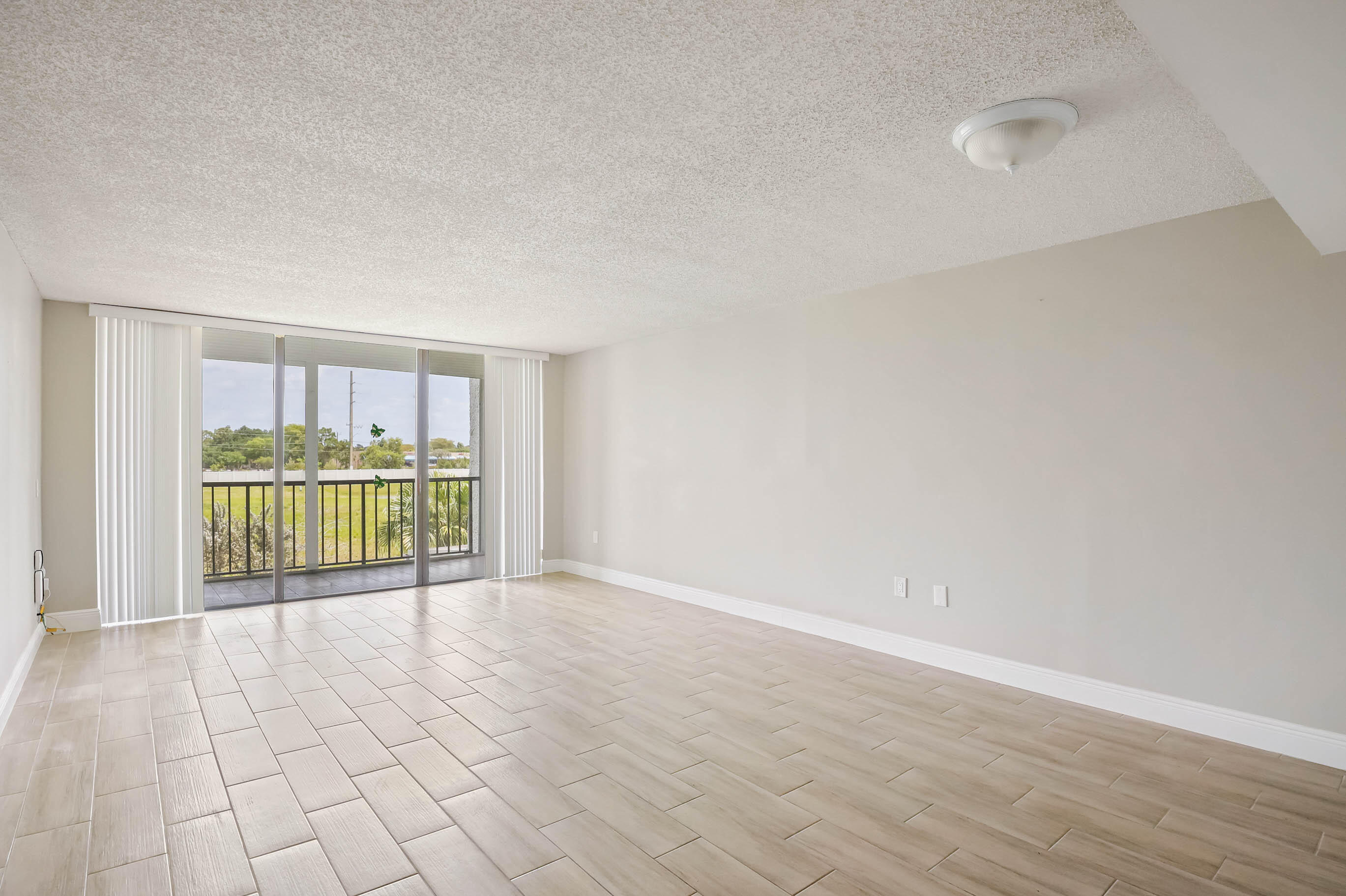 4254 Deste Court 208 Property Photo 2