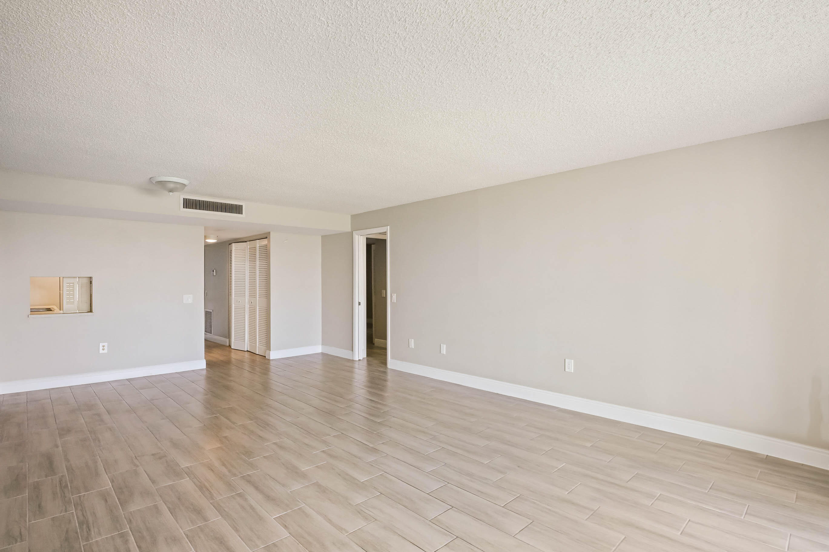 4254 Deste Court 208 Property Photo 4