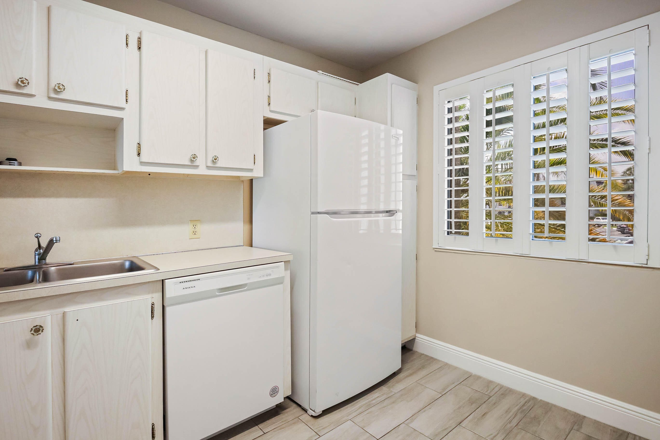 4254 Deste Court 208 Property Photo 6