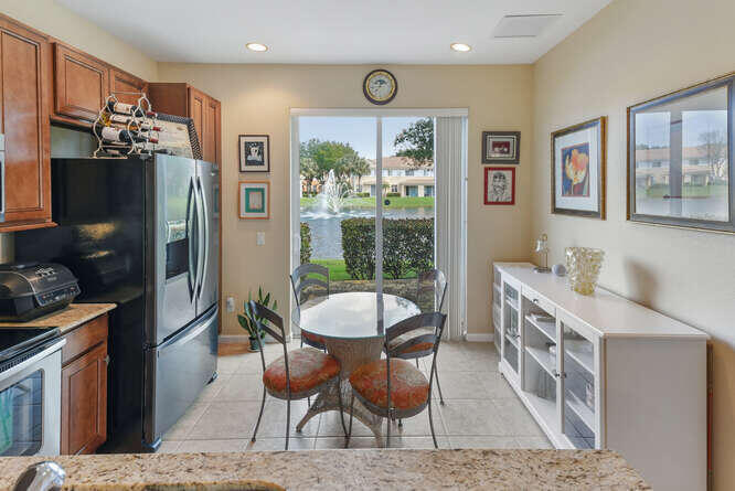 7401 Sarentino Lane 211 Property Photo 7