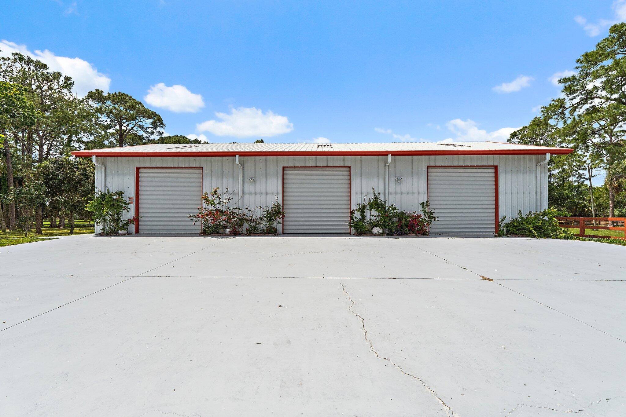 16411 Jupiter Farms Road Property Photo 13