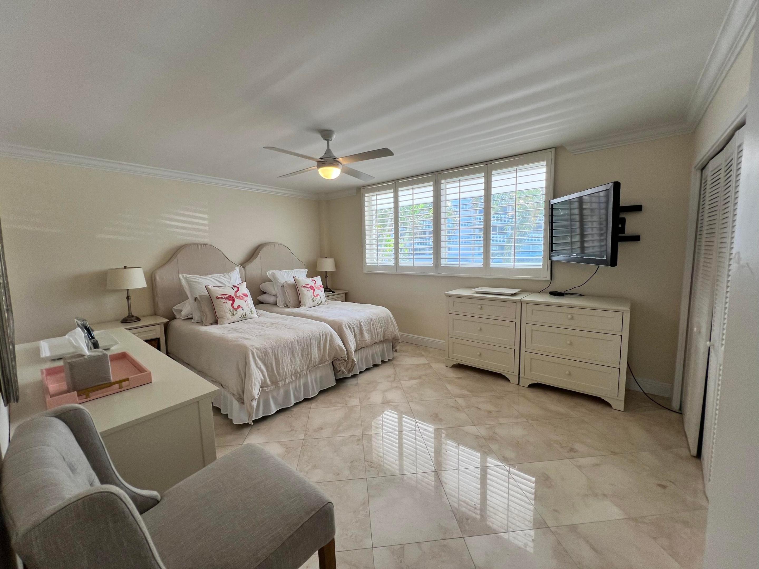 139 Sunrise Avenue 2020 Property Photo 9