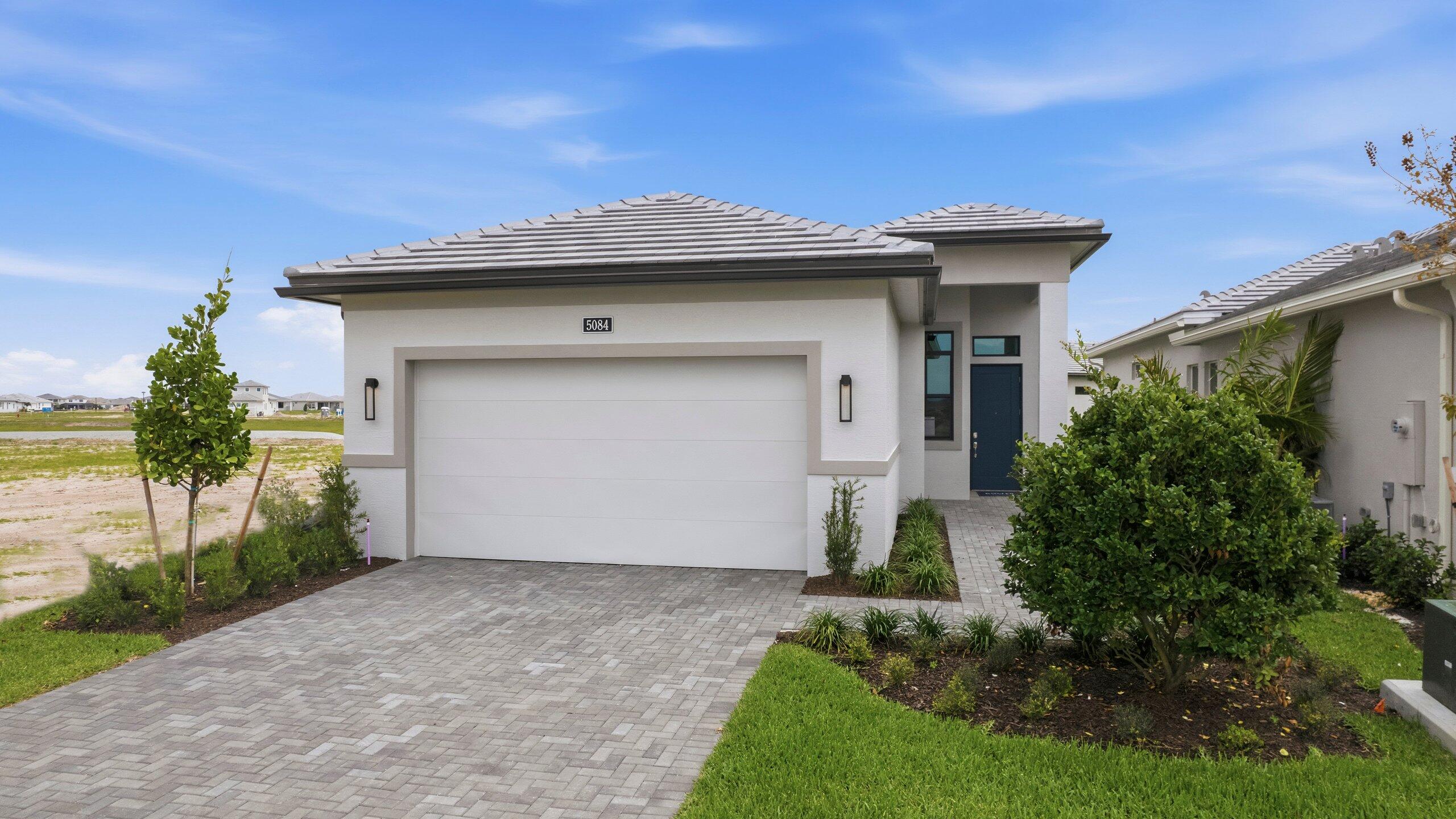 5084 Lido Key Lane Property Photo 2