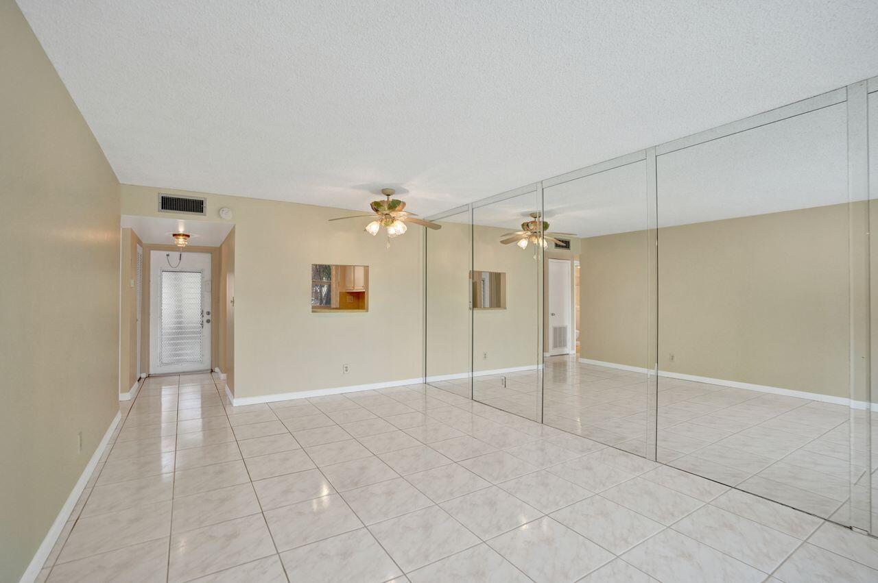 9460 Sunrise Lakes Boulevard 106 Property Photo 9