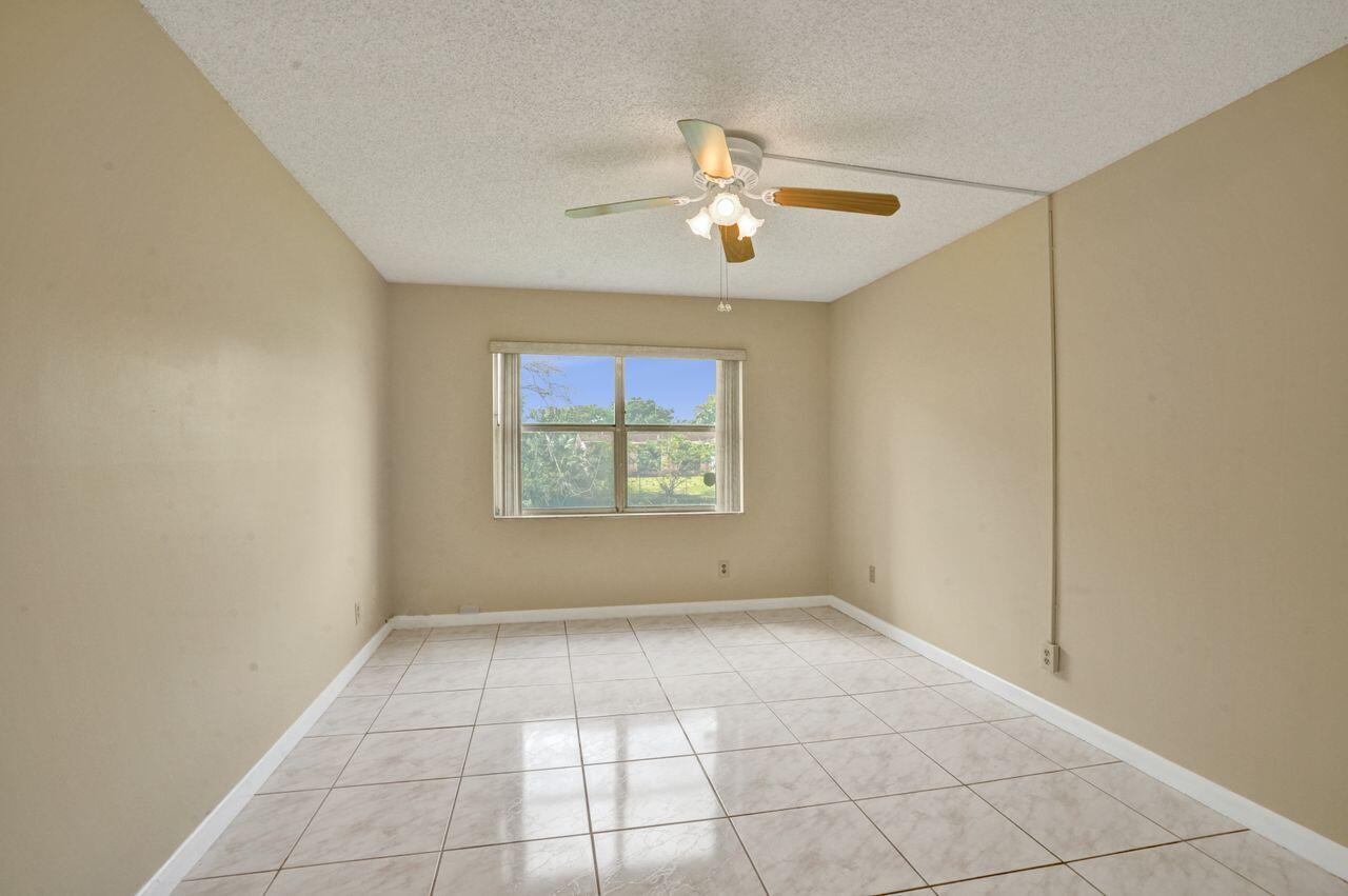 9460 Sunrise Lakes Boulevard 106 Property Photo 13