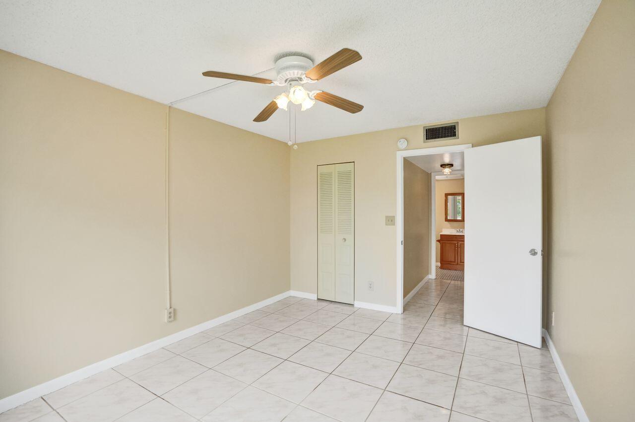 9460 Sunrise Lakes Boulevard 106 Property Photo 14