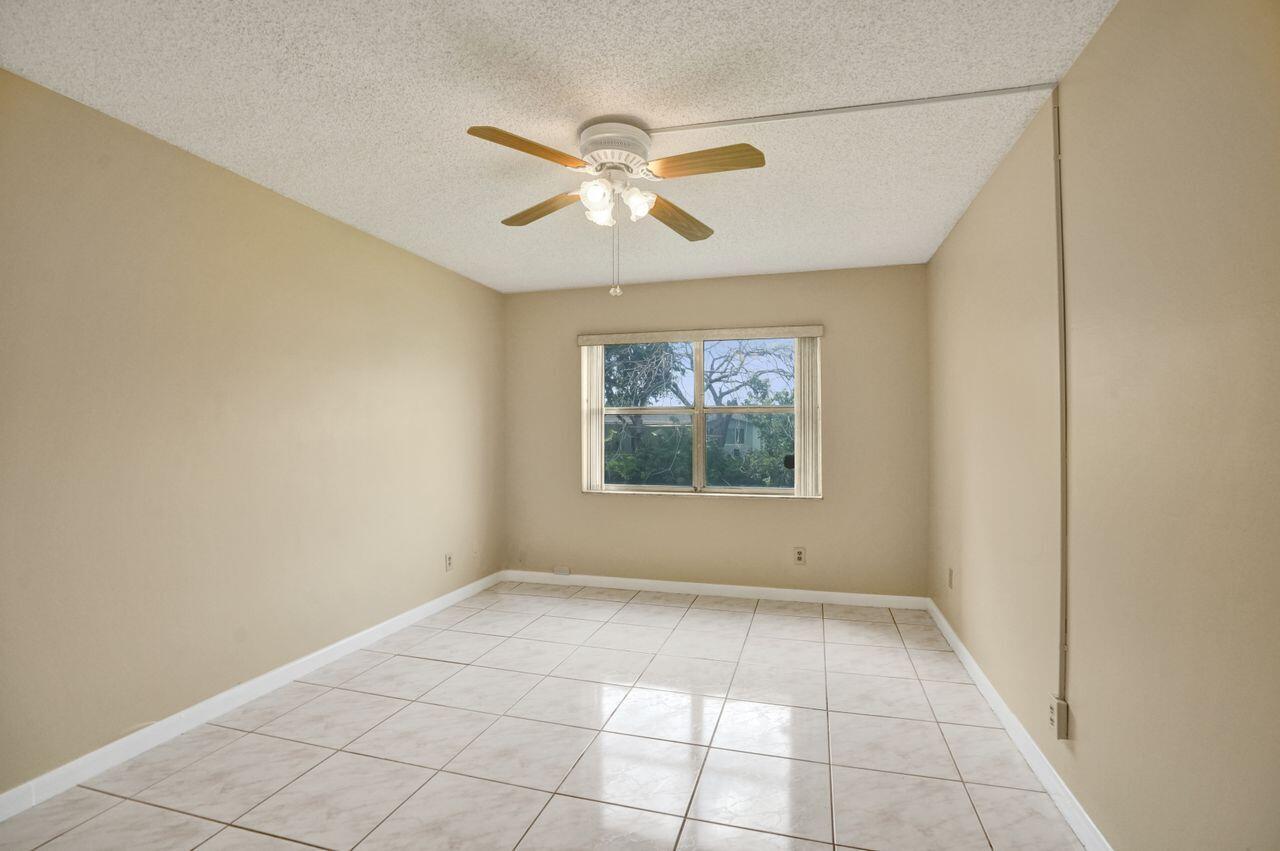 9460 Sunrise Lakes Boulevard 106 Property Photo 15