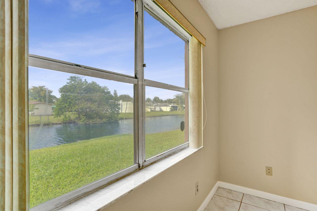 9460 Sunrise Lakes Boulevard 106 Property Photo 16