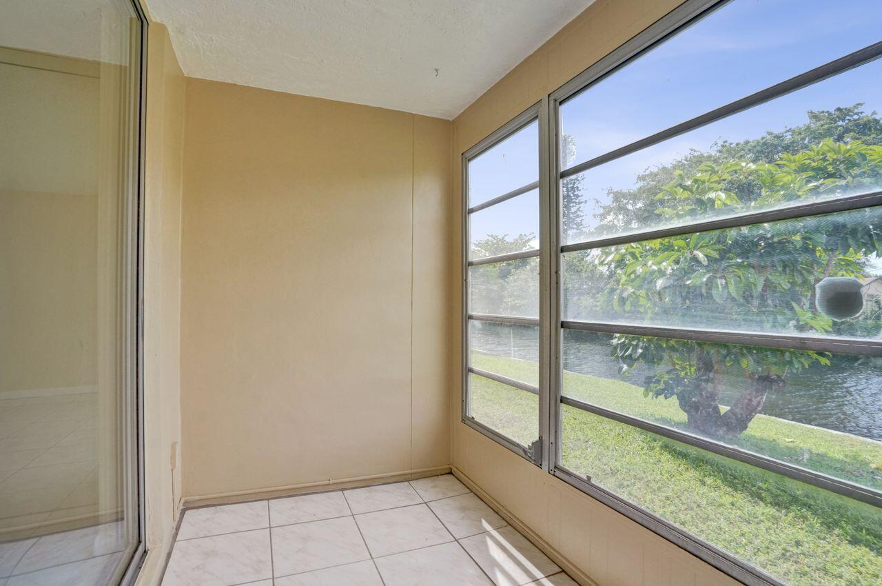 9460 Sunrise Lakes Boulevard 106 Property Photo 21