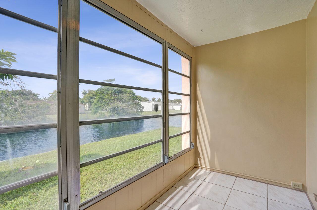 9460 Sunrise Lakes Boulevard 106 Property Photo 22