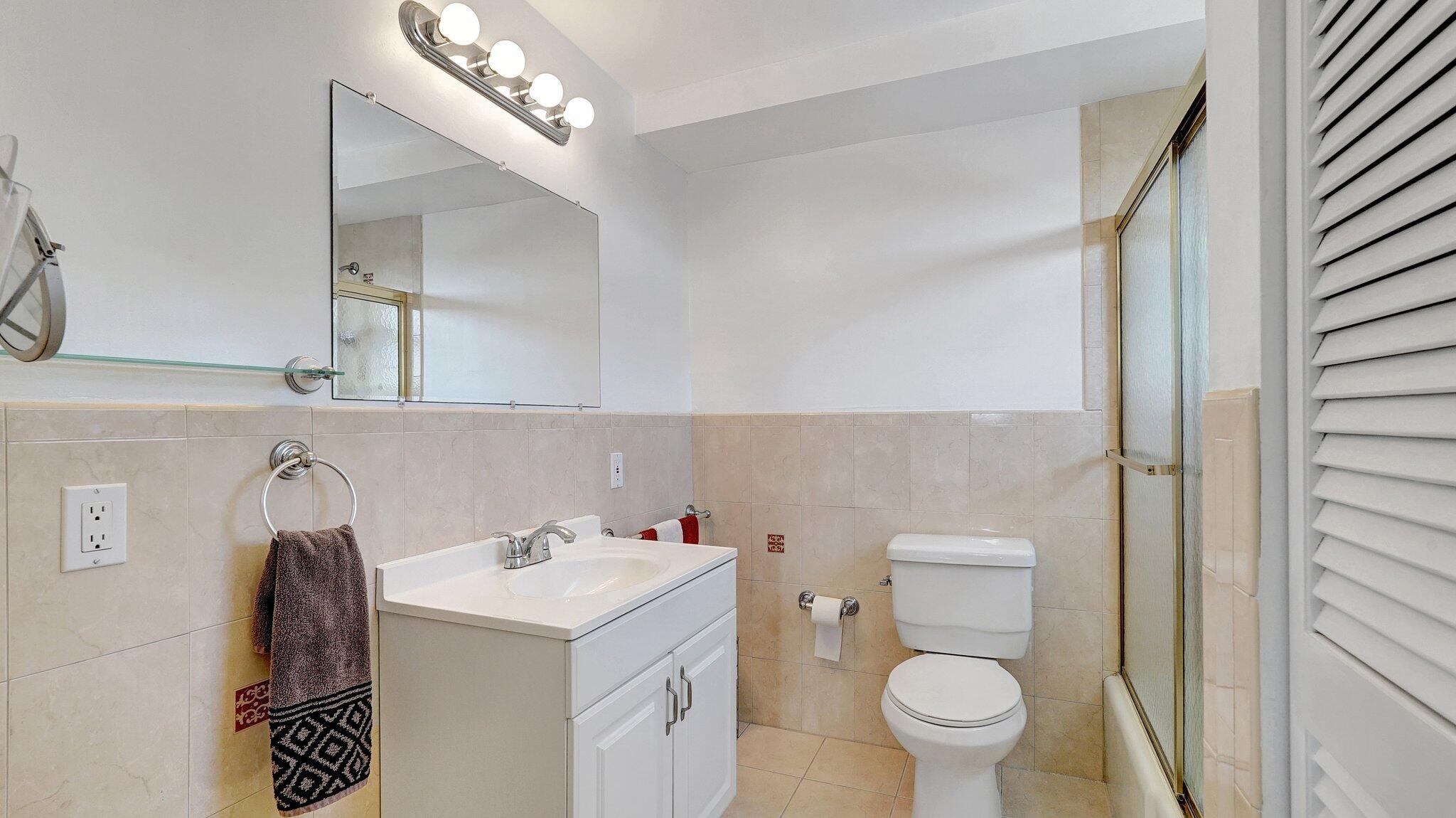 427 Golden Isles Drive 5j Property Photo 24